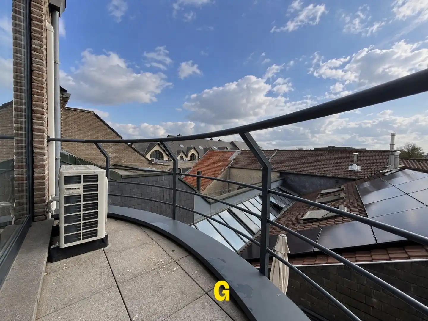 Ruim duplex appartement met 4 slaapkamers en terras in centrum van Hoeselt foto 16