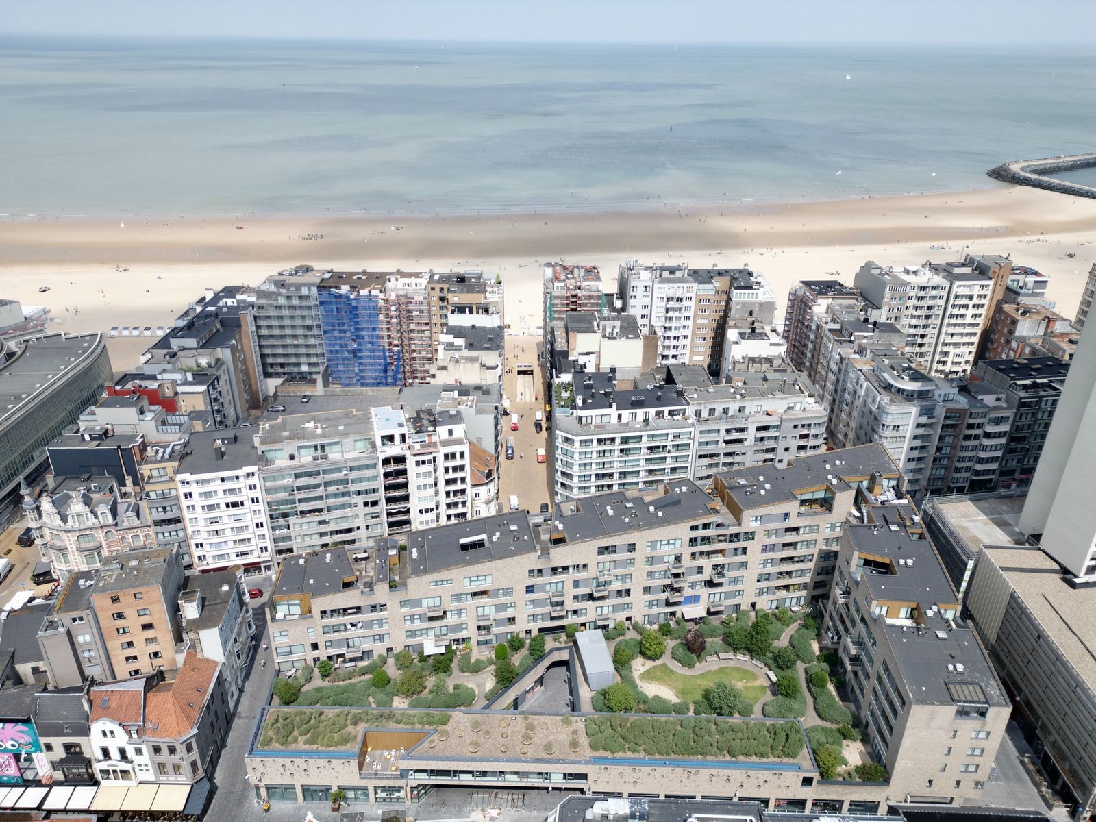 Modern appartement met 1 slpk en slaaphoek pal aan het strand foto 14