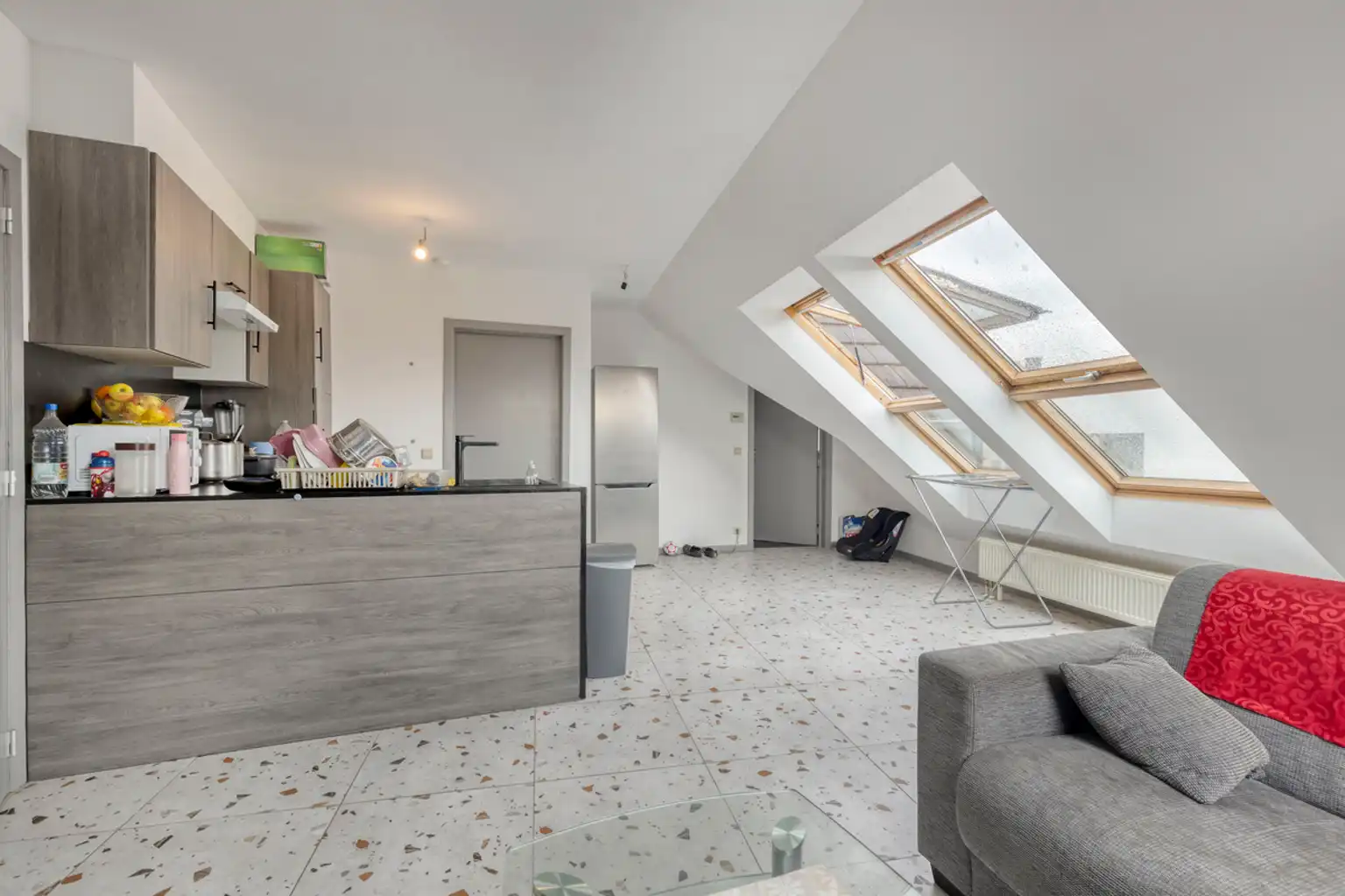 Iinstapklaar dakappartement met 2 slaapkamers te Asse foto 2