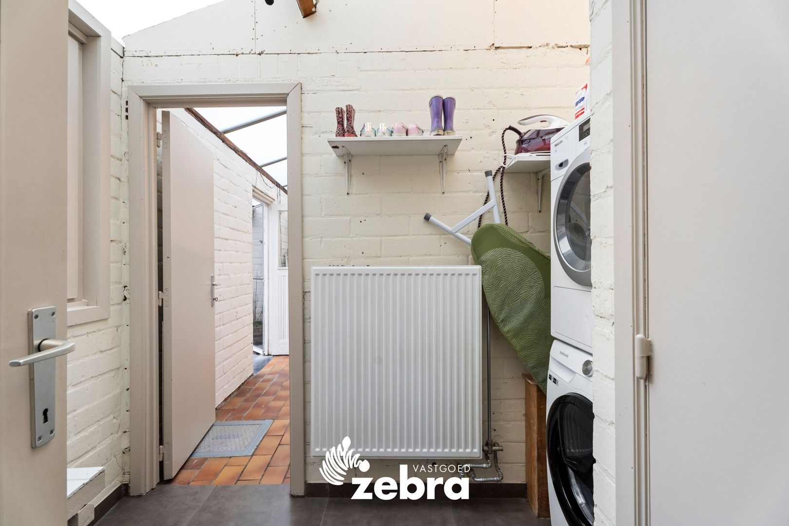 Instapklare woning met drie slaapkamers in Dentergem! foto 11