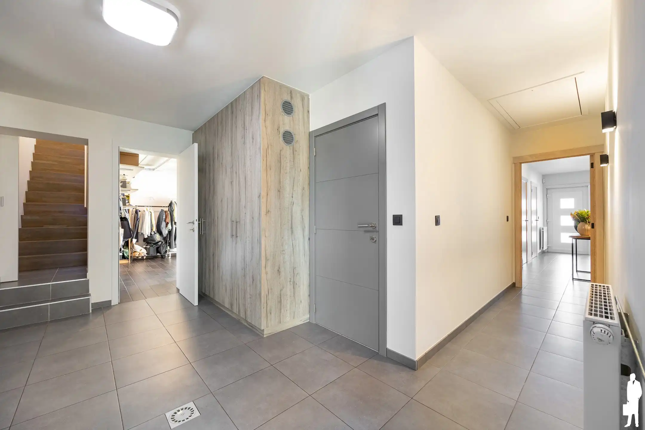 Luxueuze open bebouwing met 4 slpk, 2 badkamers en garage foto 11