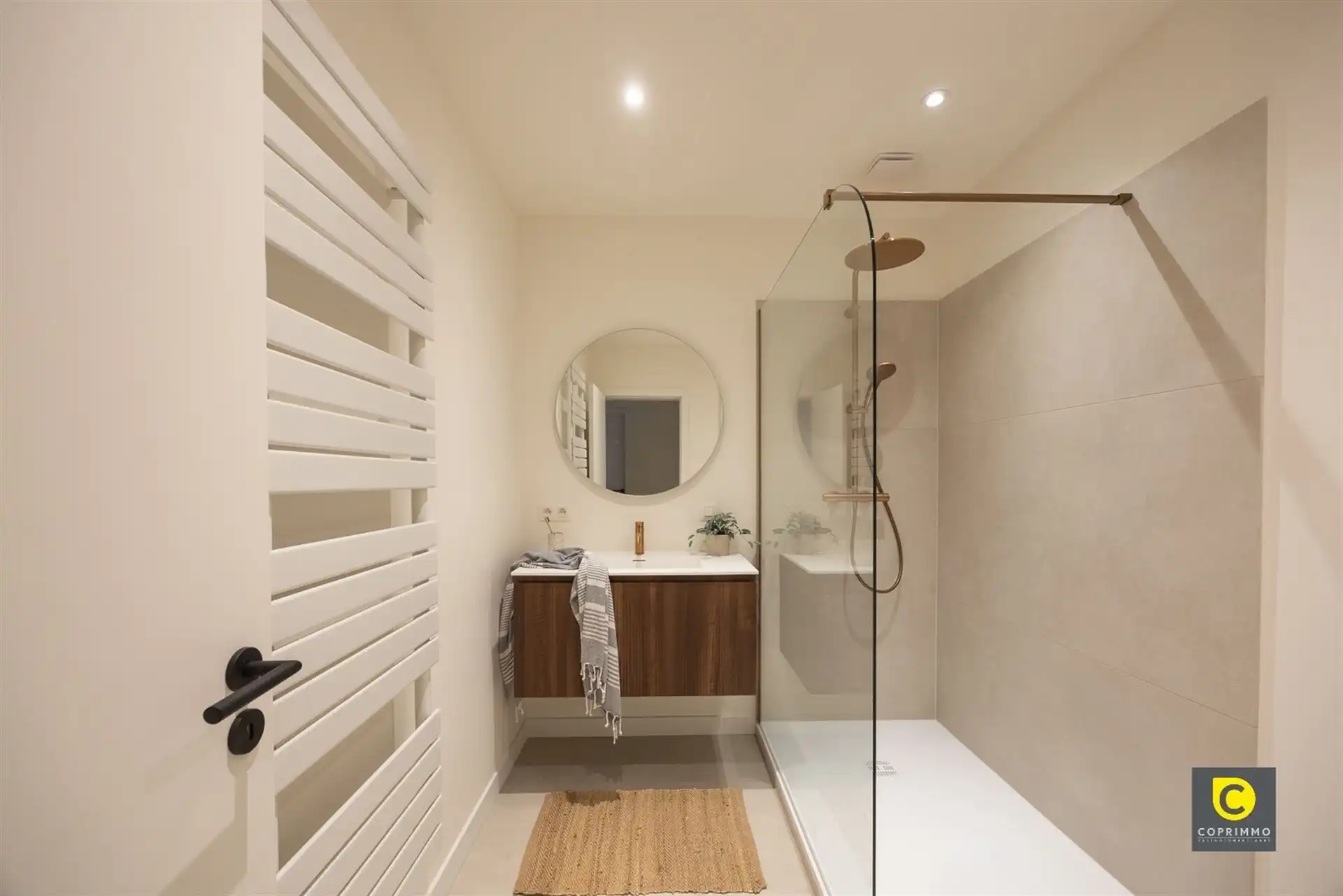 Prachtig gerenoveerd 3 slpk app foto 10