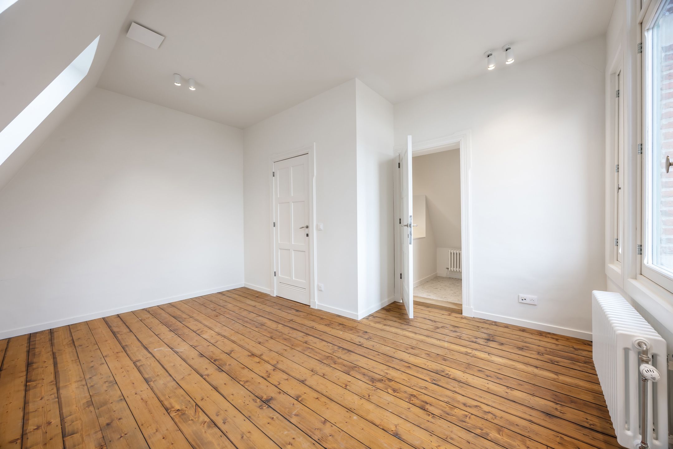 Prachtig 2 slpkappartement in art nouveau pand De Confiserie foto 39