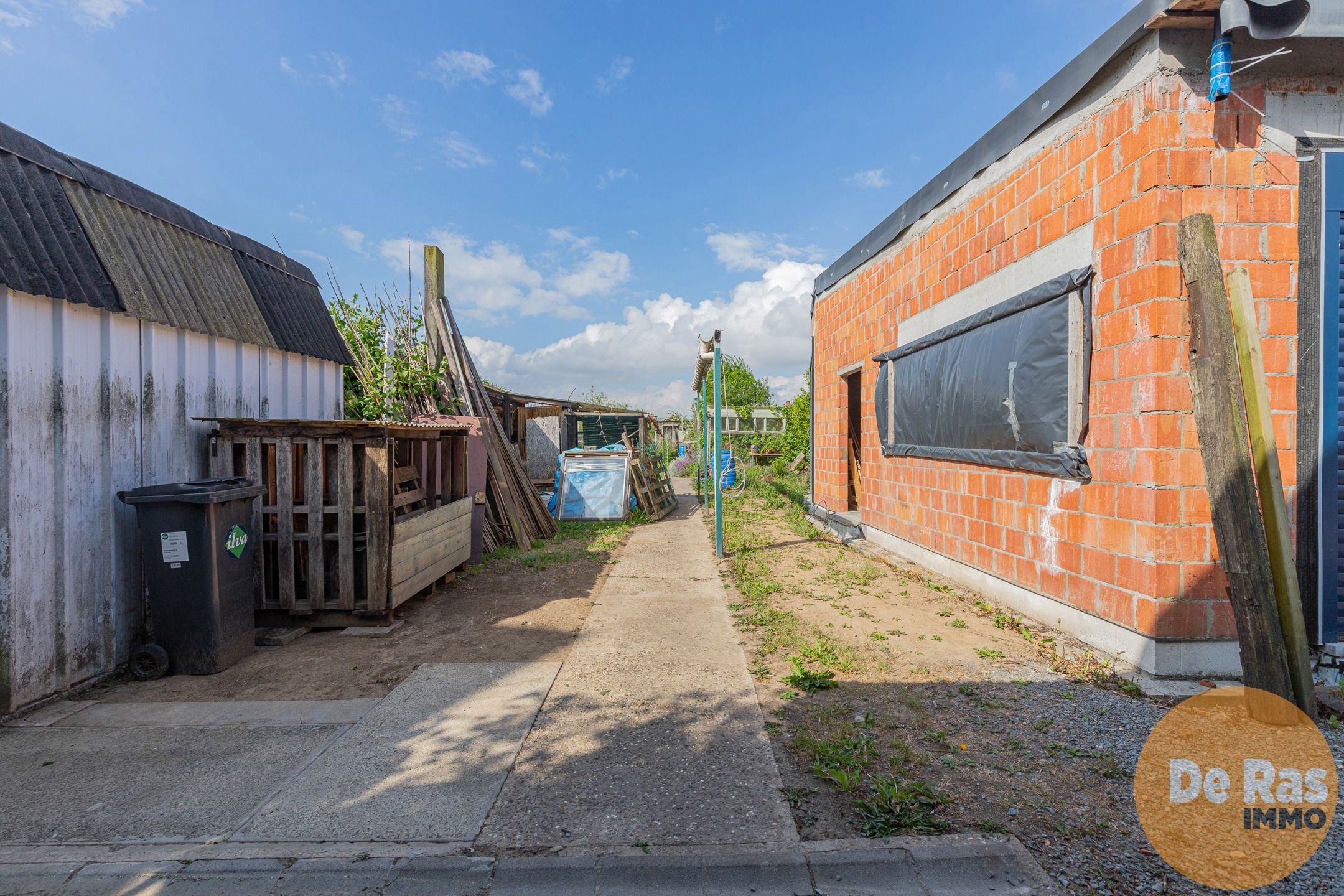 WANZELE - Te renoveren open bebouwing op perceel van 1286 m² foto 16