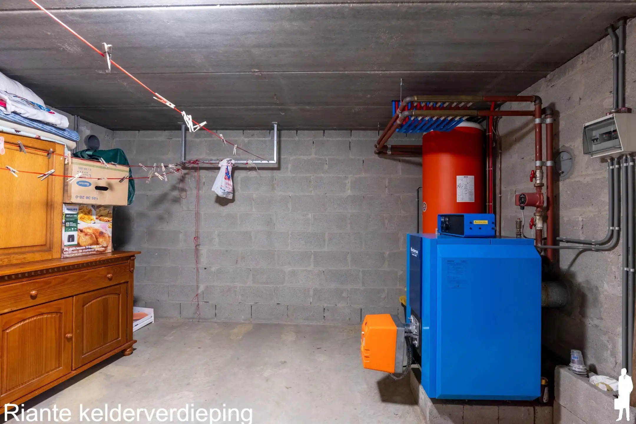 Ruime woning met 6 slpks. en grote kelder nabij Nederland foto 20