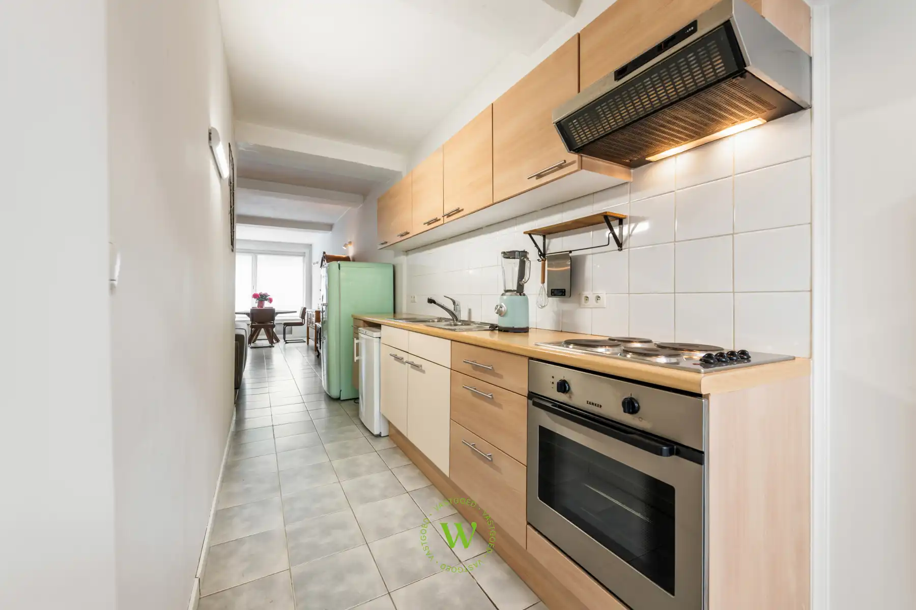 Lichtrijk gelijkvloers appartement met private inkom foto 10