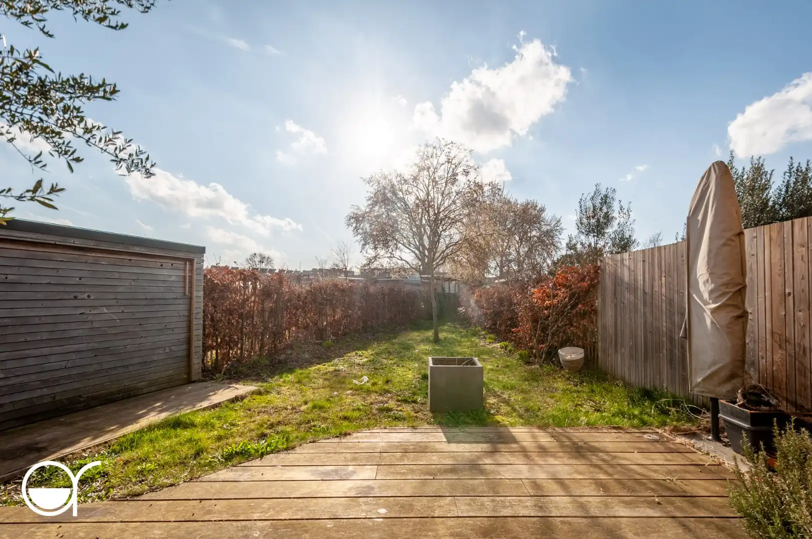Woning met 3 - 4 slaapkamers met zonnige tuin foto 5