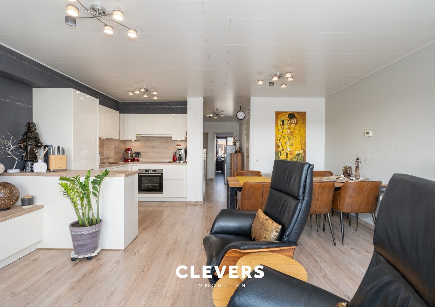 Prachtig gerenoveerd appartement met open zicht (2 slpks.). foto 6