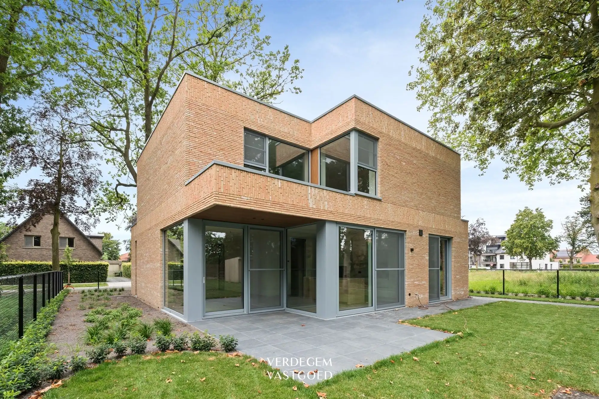 Hoogwaardige nieuwbouwvilla in uniek groen en tot in elk detail afgewerkt foto 23