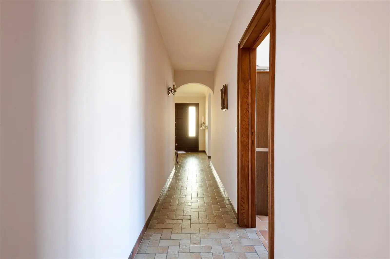 villa bungalow met tuin en aparte garage op +/- 10are foto 11