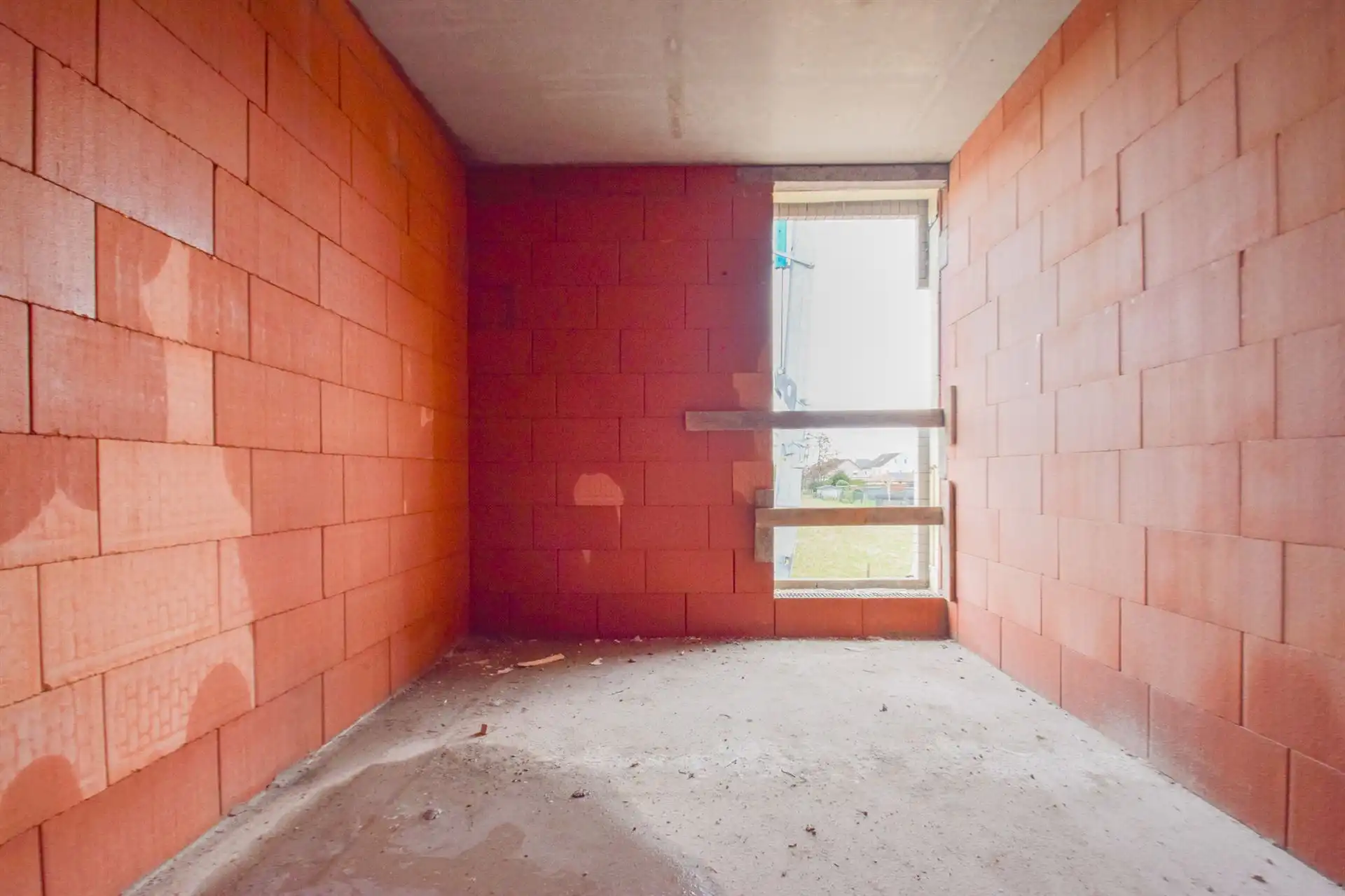 Nieuwbouwwoning met tuin & parking in een doodlopende straat foto 15