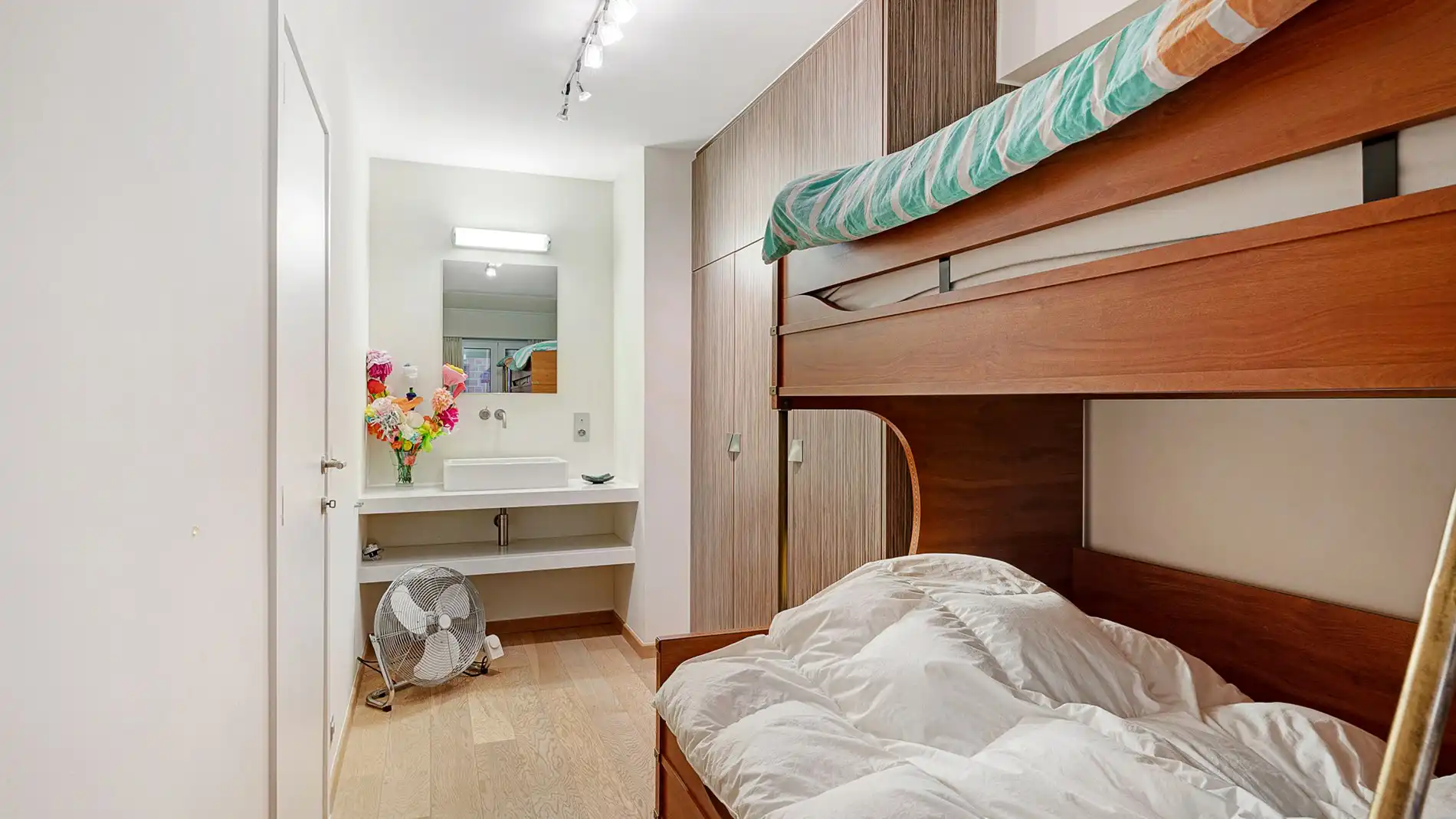 Appartement met 2 slpks. in centrum Knokke foto 19