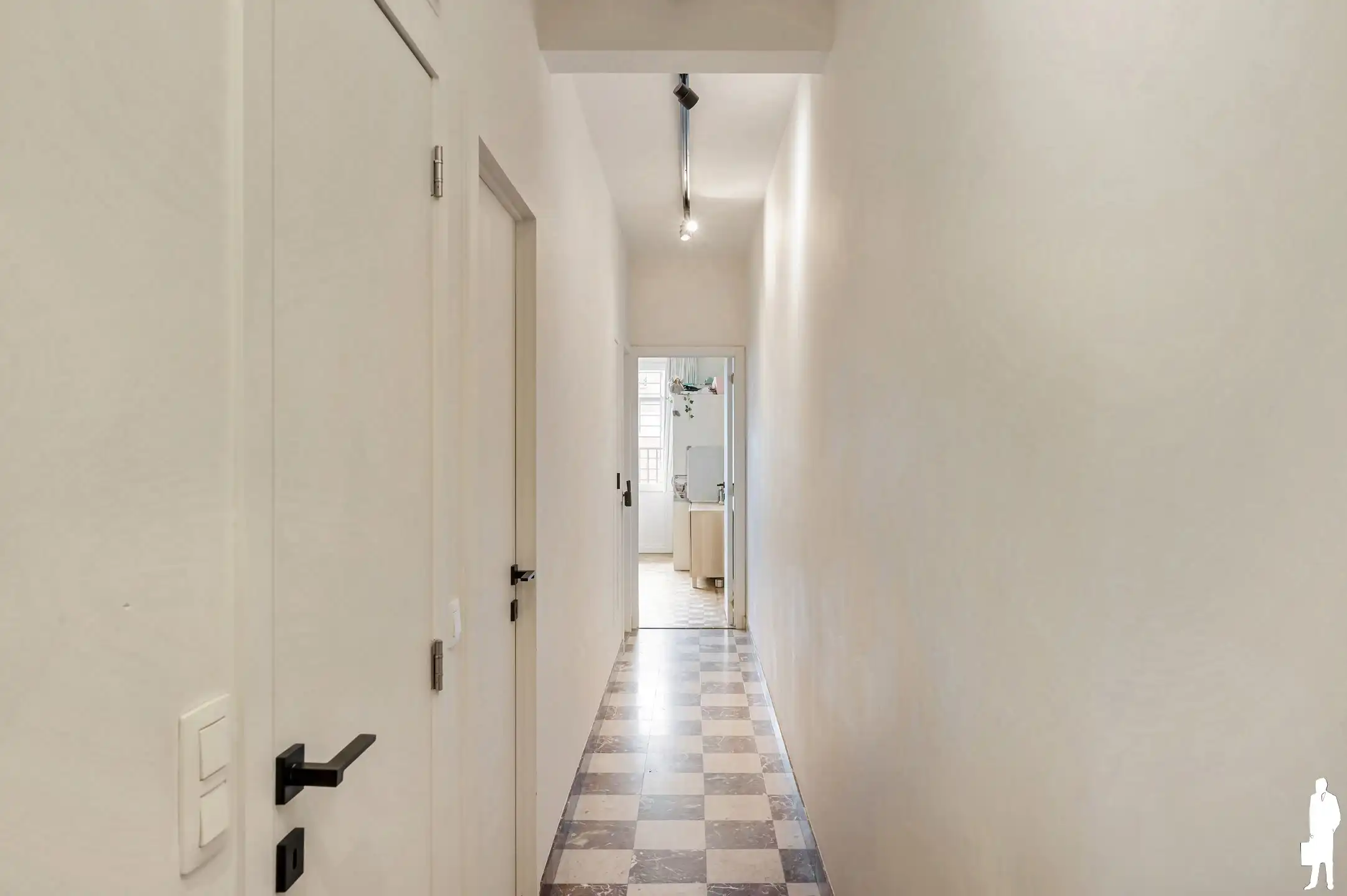 Ruim appartement op centrale locatie met terras én balkon foto 18