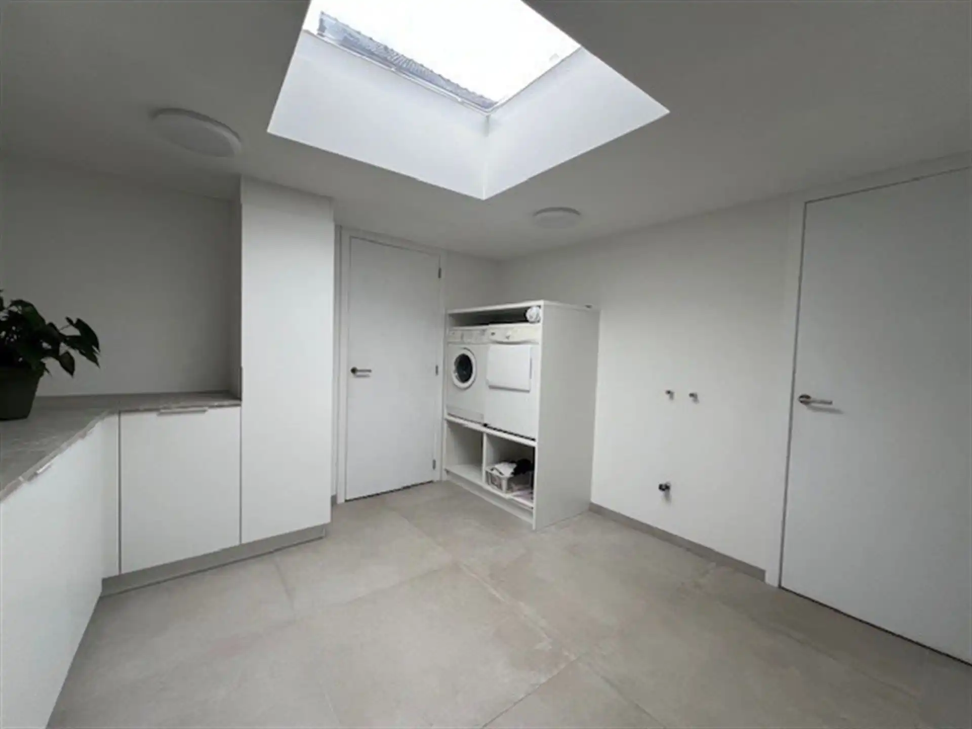 Instapklare alleenstaande woning met grote tuin in hartje Breendonk! foto 9