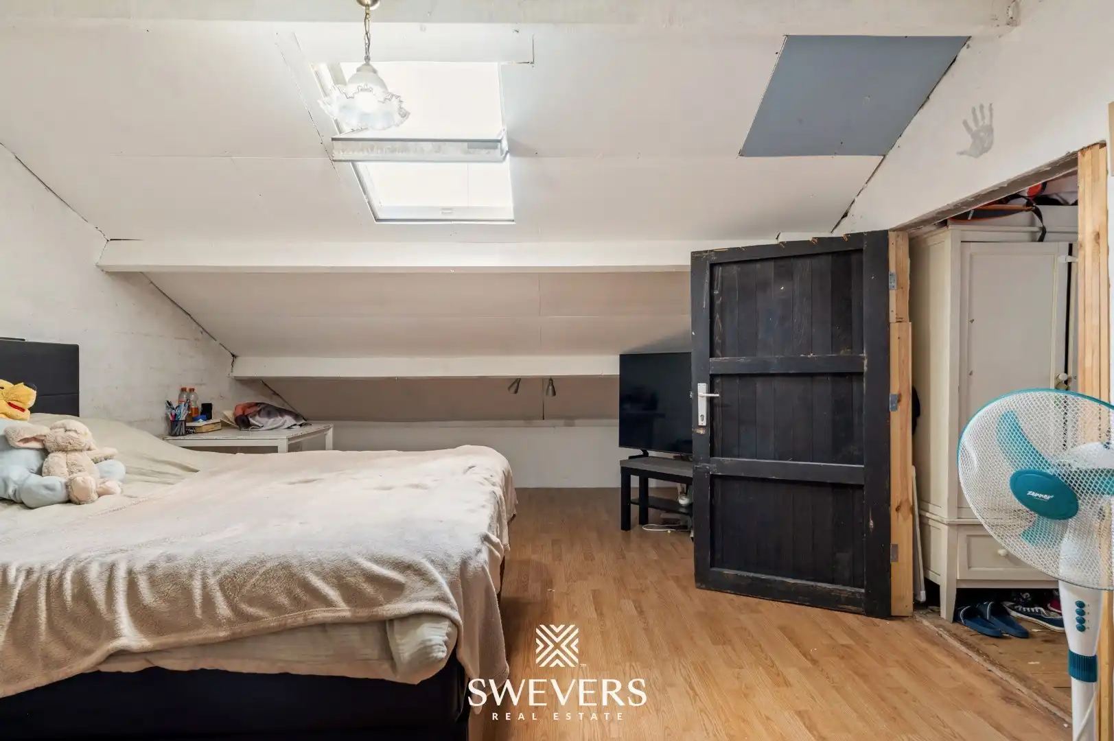 Gezinswoning met vier slaapkamers op ruim perceel in groene omgeving van Heusden-Zolder foto 14