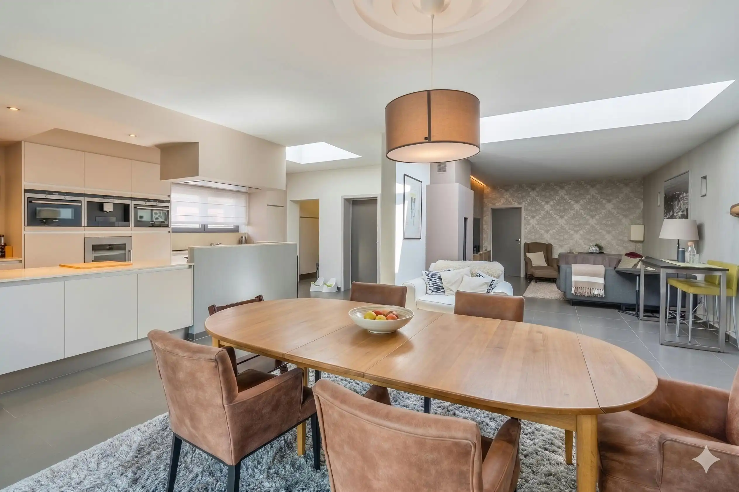 Gerenoveerde woning met praktijkruimte en 4 slaapkamers centrum Diepenbeek foto 6