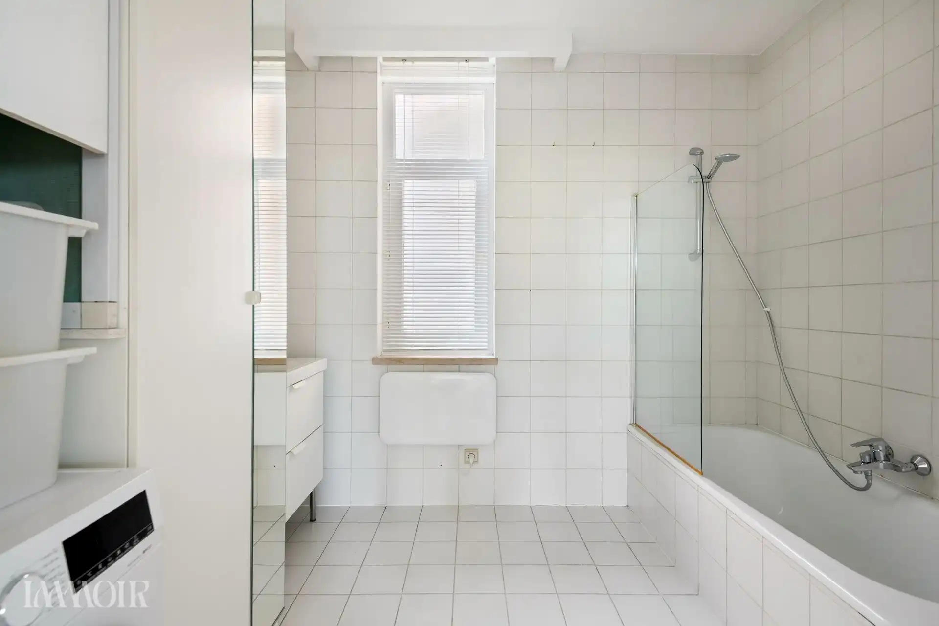 Sfeervol bemeubeld appartement met uitzicht op de Antwerpse kaaien.  foto 8