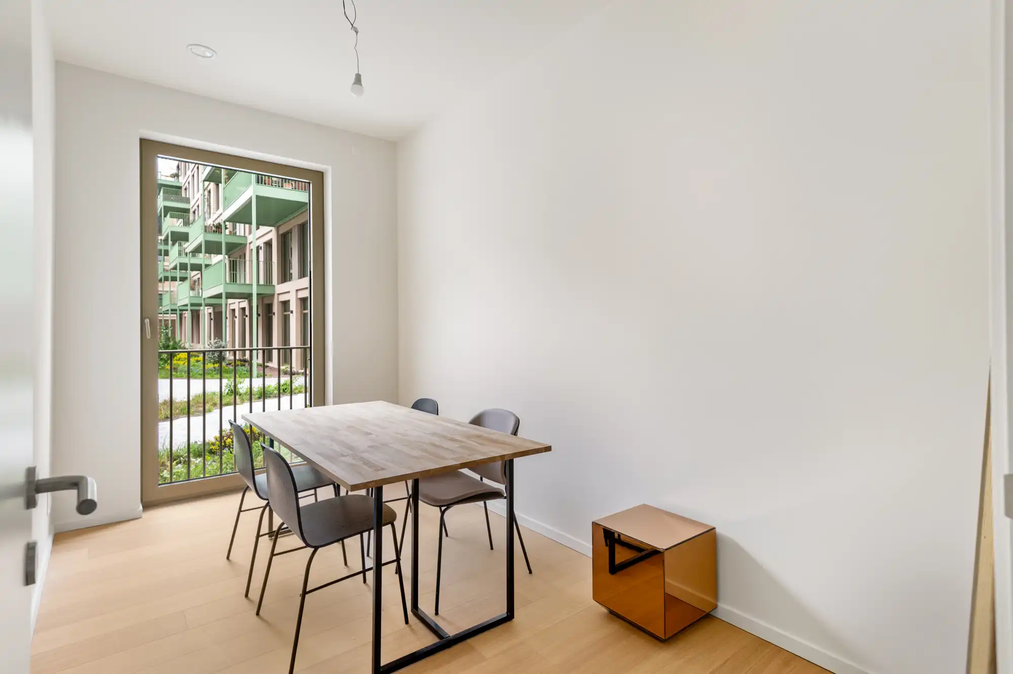 Ruim nieuwbouw app. van 148 m² met handel-/praktijkruimte foto 16