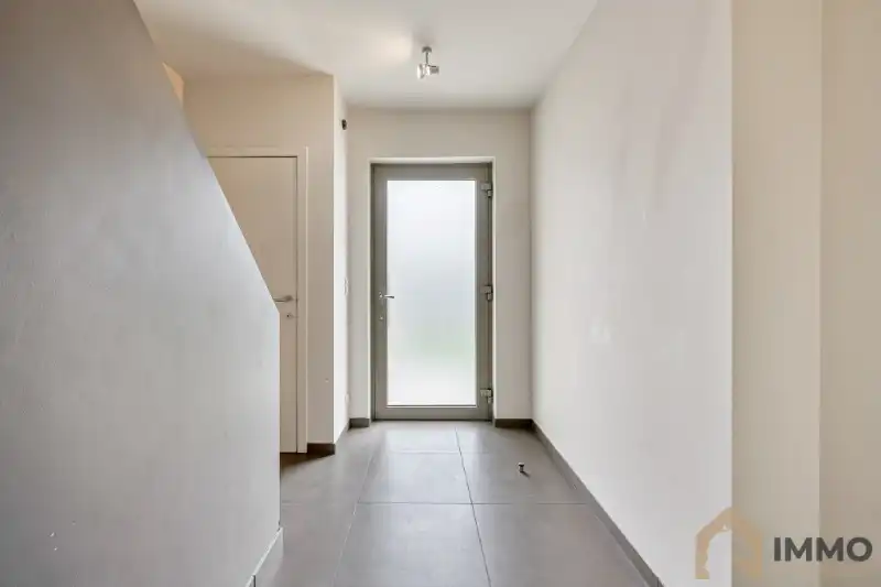 Te koop in Staden – Instapklare energiezuinige gezinswoning met garage, tuin en kelder foto 14