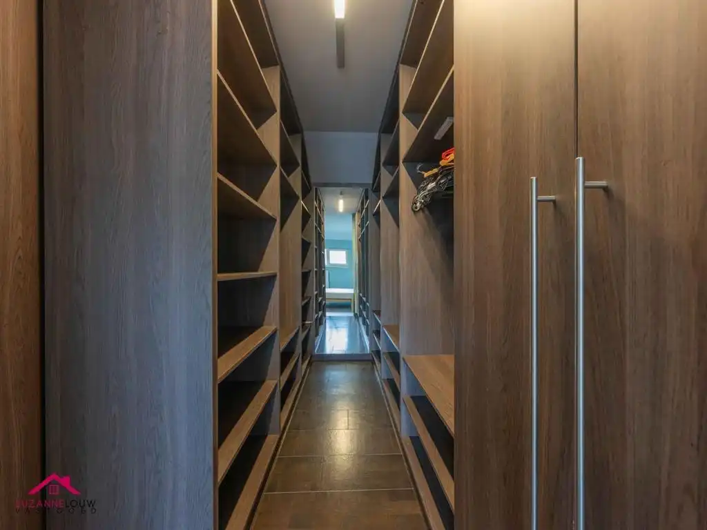 Instapklare gezinswoning met tuin foto 30