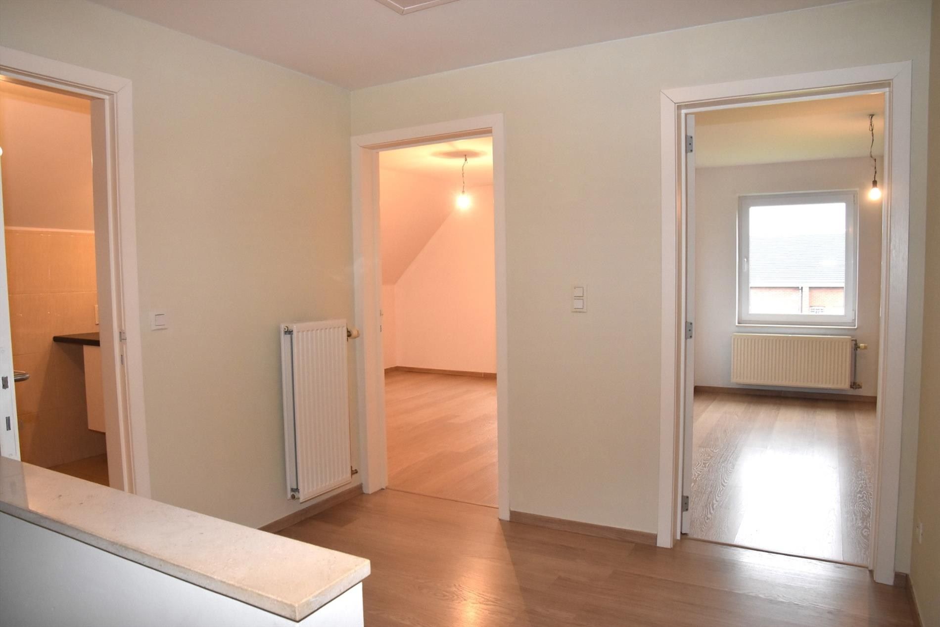 Heel mooie koppelwoning te huur in centrum Wevelgem! foto 15