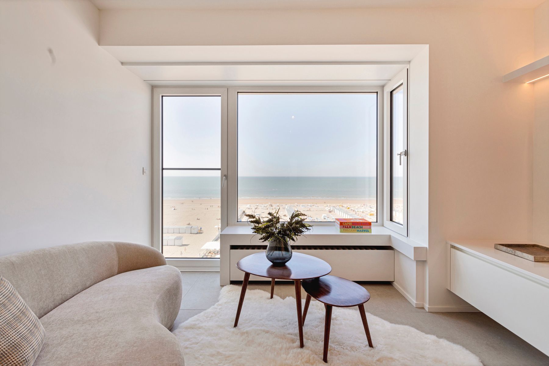 Schitterend gerenoveerd appartement op de zeedijk te KNOKKE foto 2