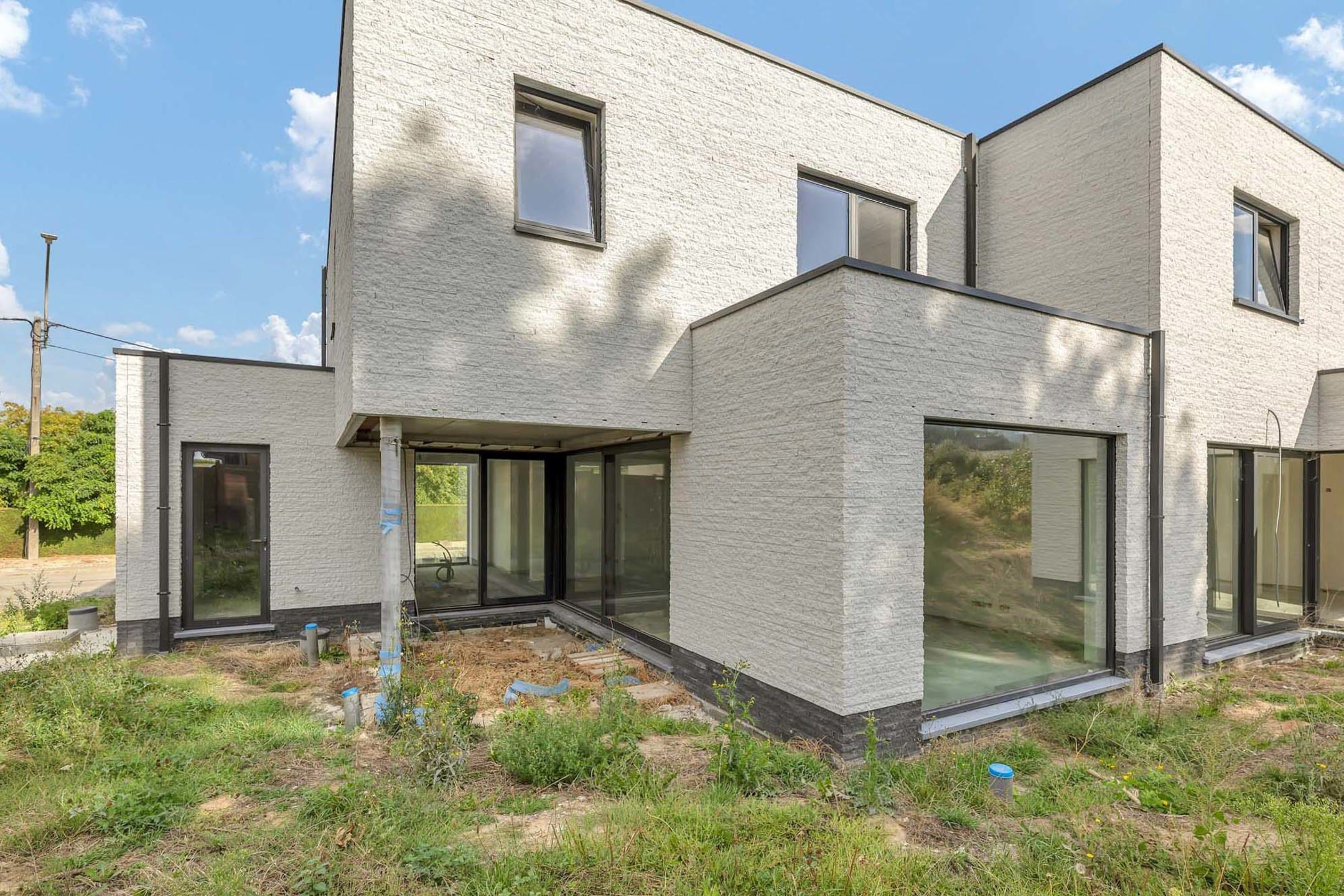 Nieuwbouwwoning  met 3 slaapkamers foto 18