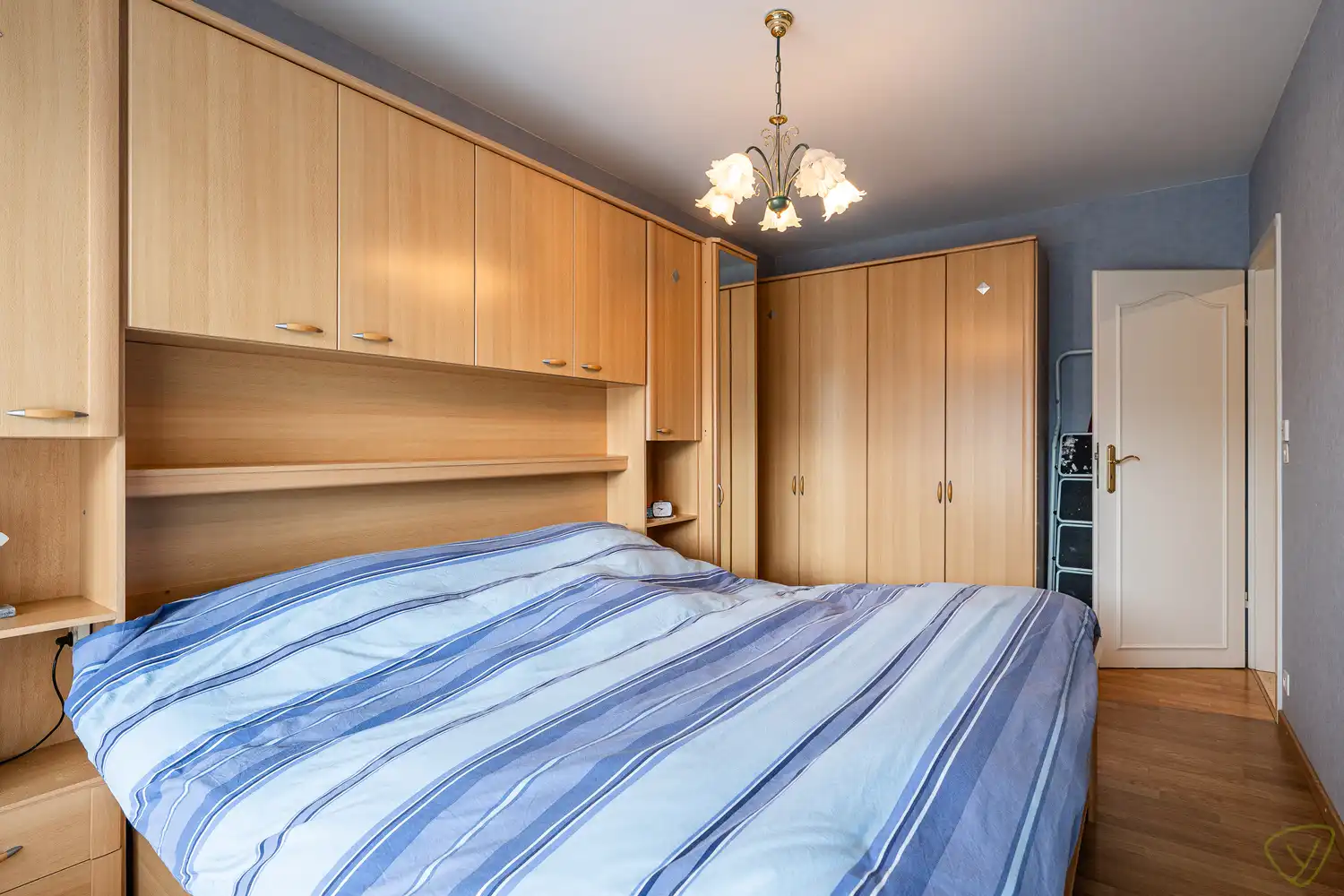 Prachtig en ruim hoekappartement in een rustige residentie nabij de Markt van Eeklo! foto 20