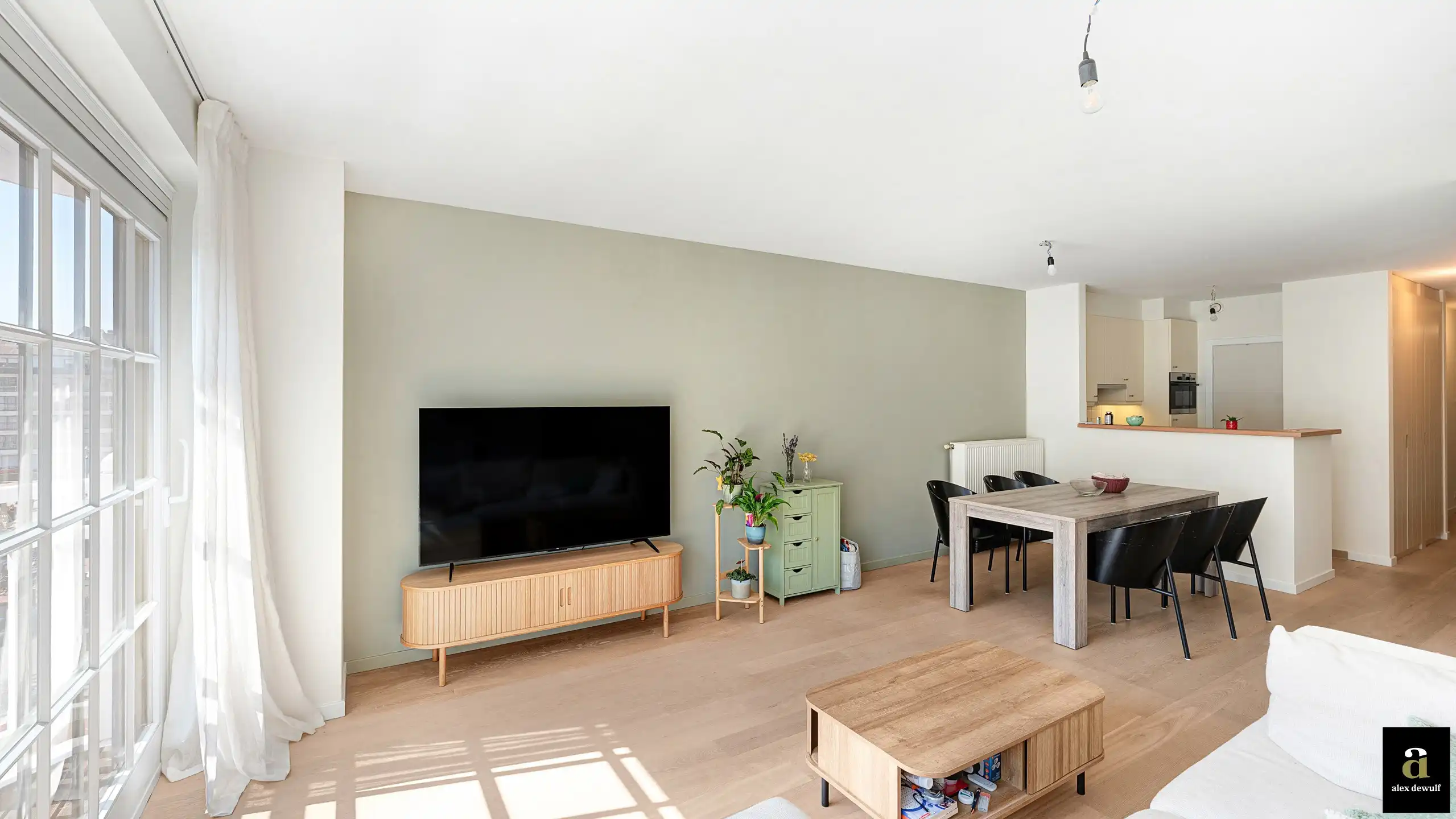 Centraal gelegen appartement in zeer goede staat [Lippenslaan]. foto 6