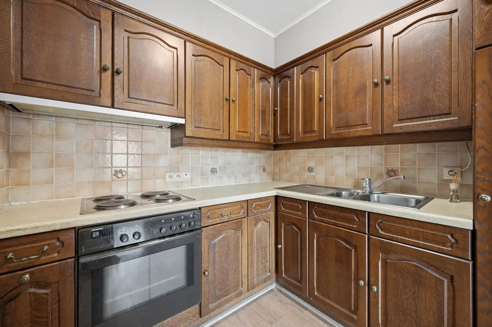 1 rijwoning en 2 appartementen in gezellig Hoegaarden foto 15