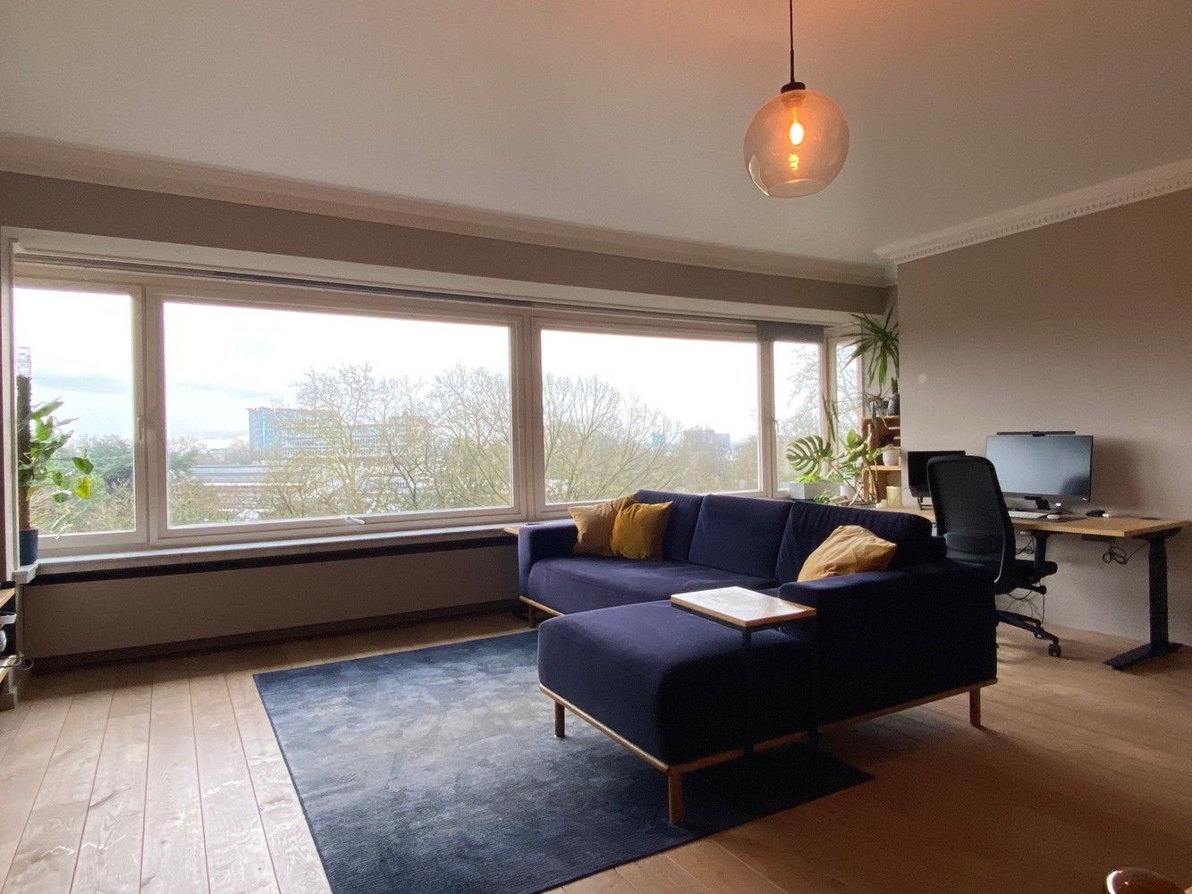 Riant appartement (176m²) met een prachtig zicht over het Citadelpark gelegen nabij het Sint-Pietersstation en de historische binnenstad . foto 4