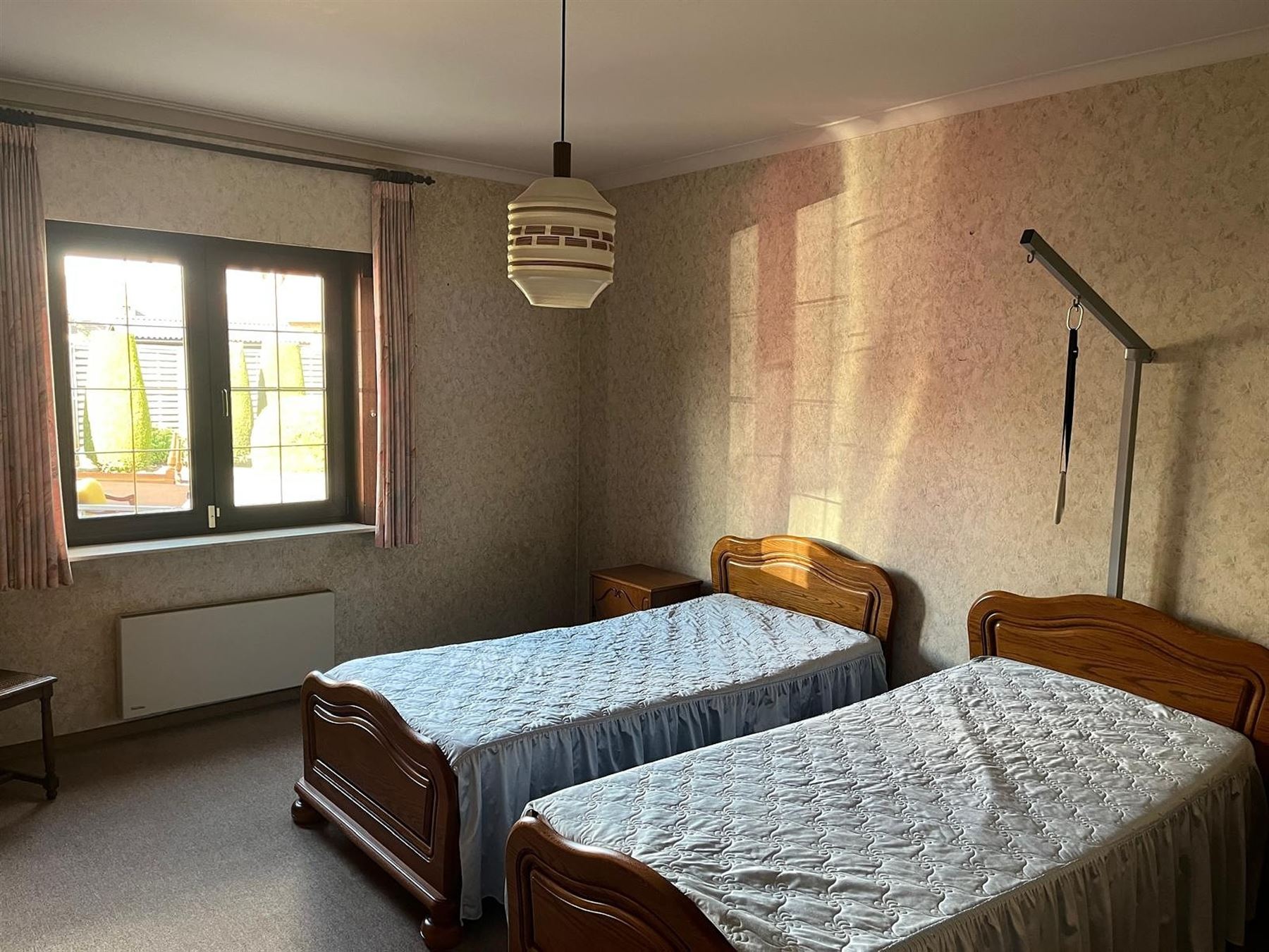 Ruime woning met drie slaapkamers en grote veranda foto 10