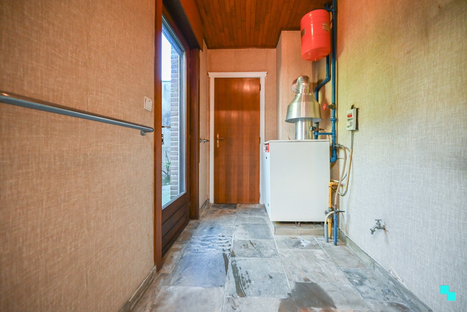 Gezellige ééngezinswoning te centrum Izegem foto 14