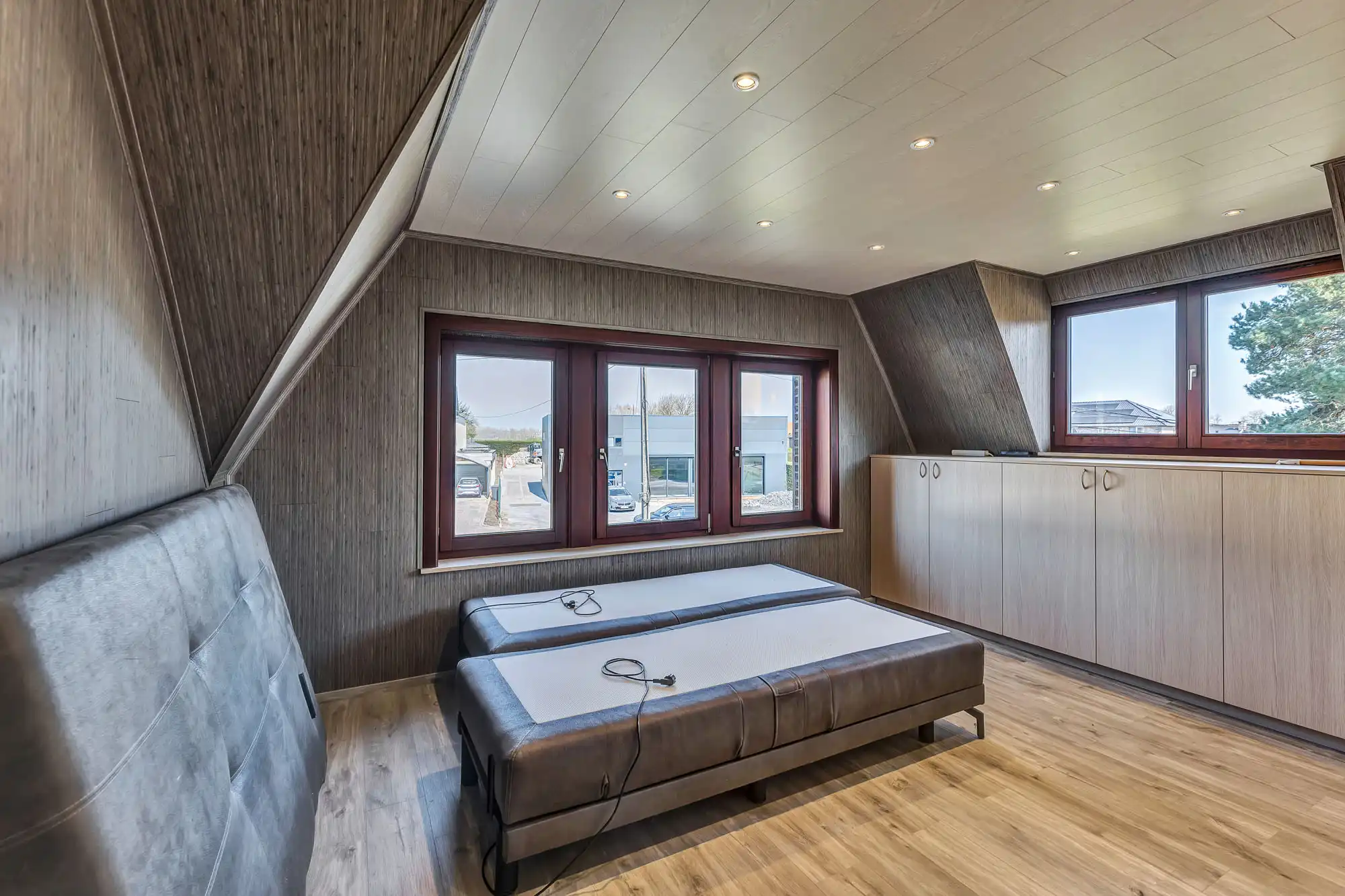 Robuuste woning op ruim perceel foto 17