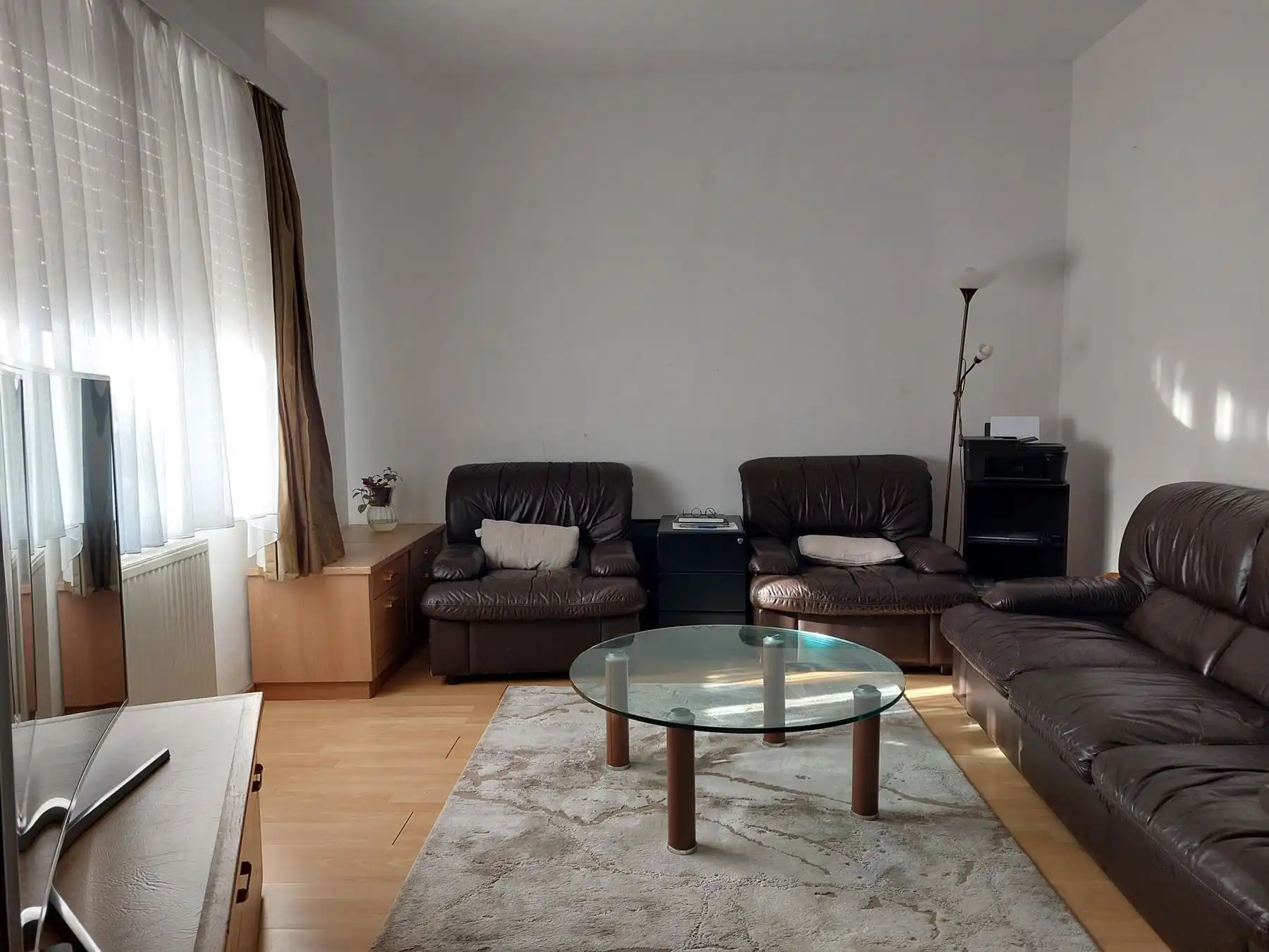 TE RENOVEREN RIJWONING MET KOER foto 2
