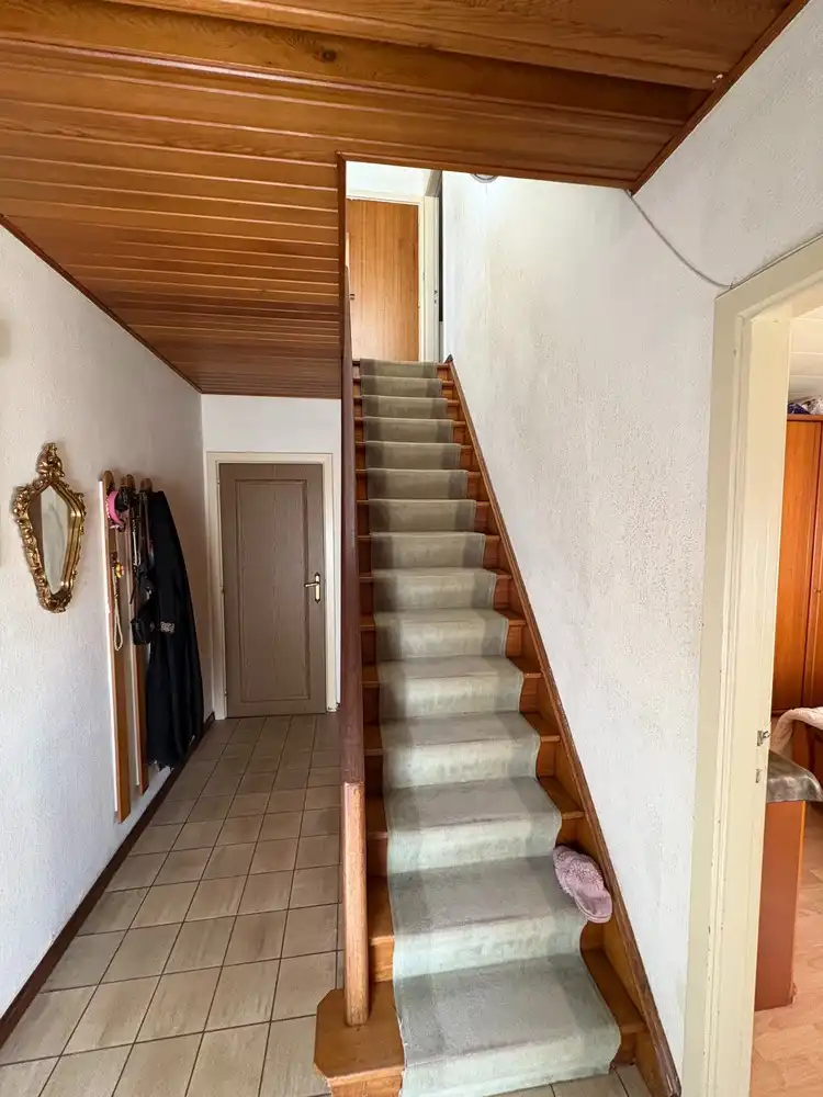 Goed gelegen ruime woning met 4 slk op mooi perceel van 9a30ca foto 13