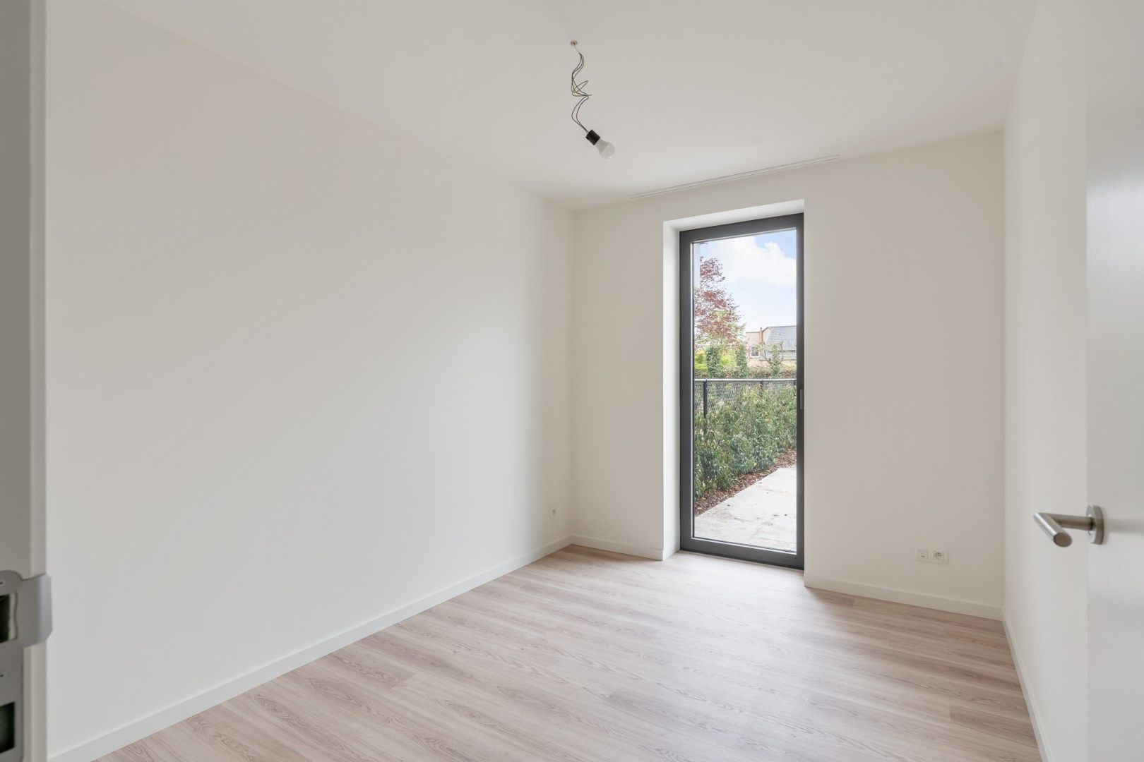 Stijlvol nieuwbouw gelijkvloers appartement in centrum Zonhoven met 3 slaapkamers + groot terras - Rolstoeltoegankelijk foto 13