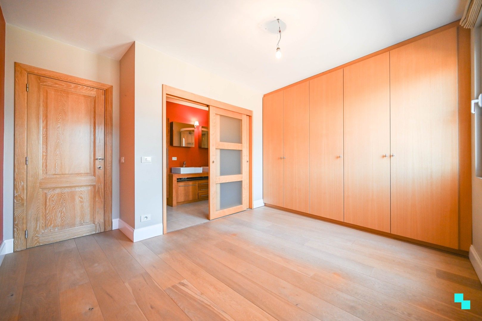 Modern, energiezuinig, instapklaar appartement te Wielsbeke foto 14