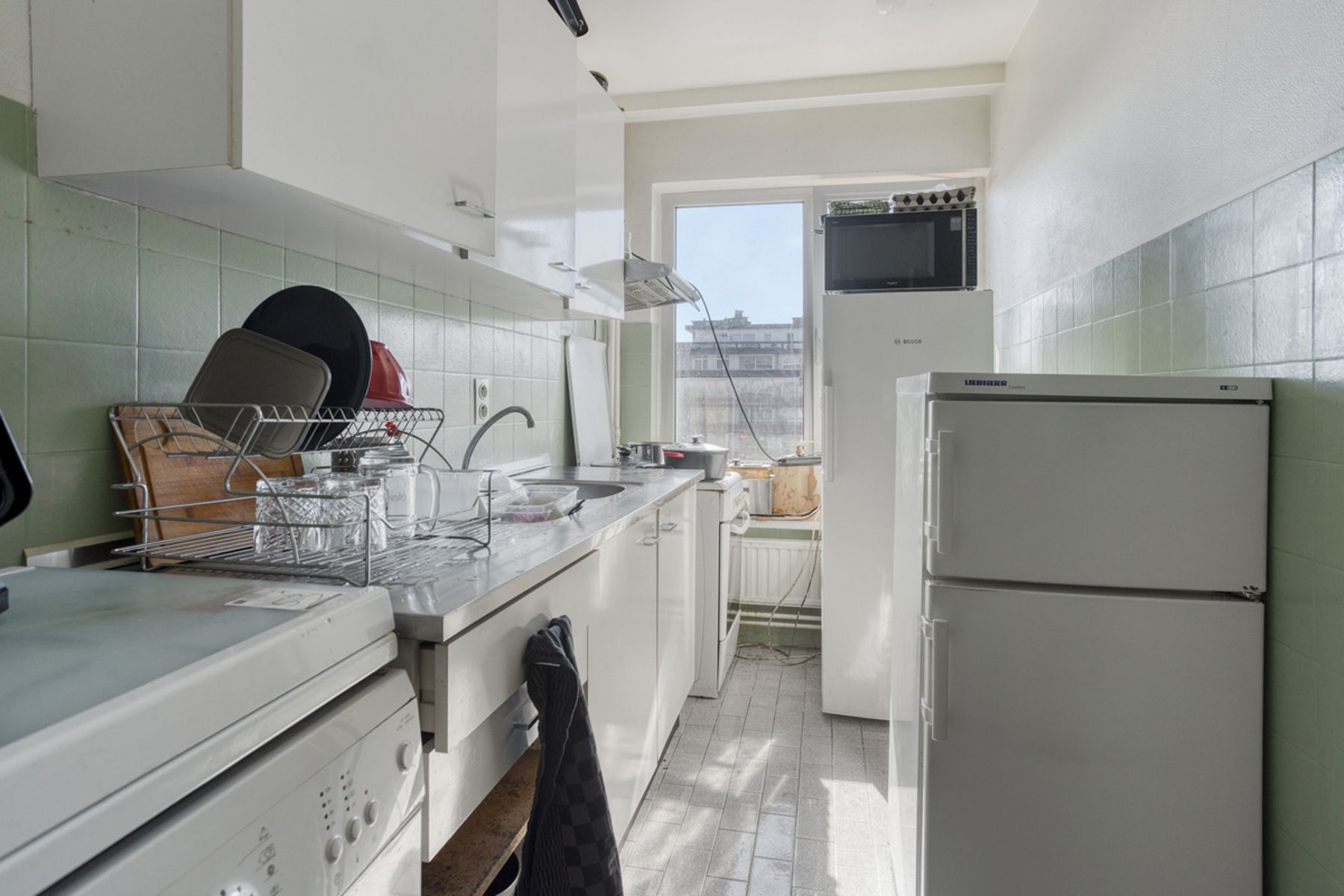 Goed gelegen appartement op het 13e verdiep foto 8