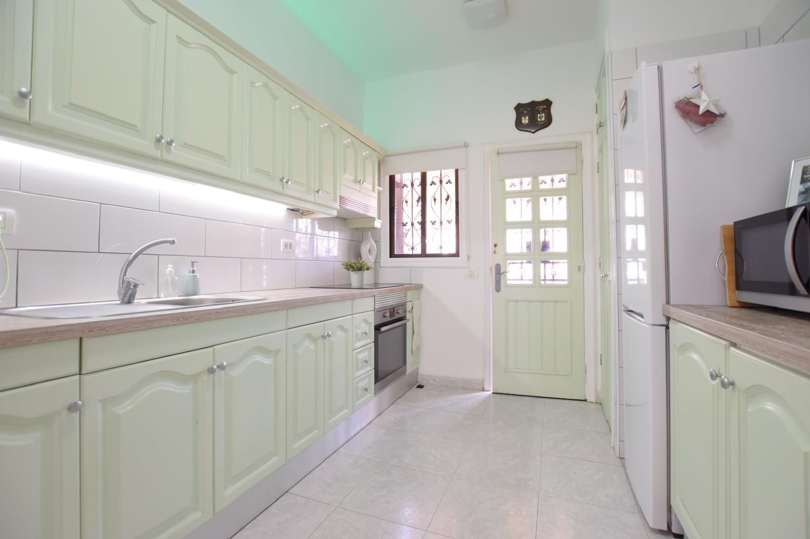 Charmante woning met twee slaapkamers foto 2