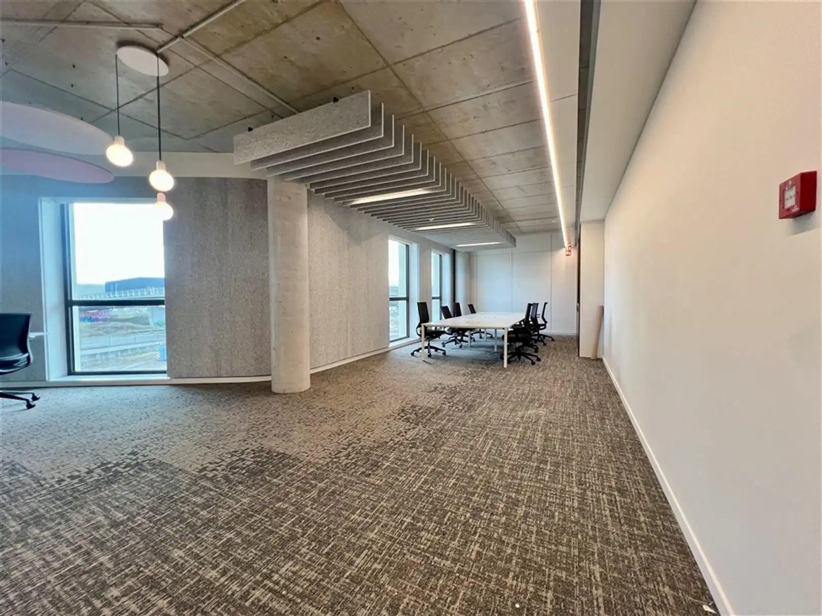 Nieuwbouw kantoren langs The Loop foto 4