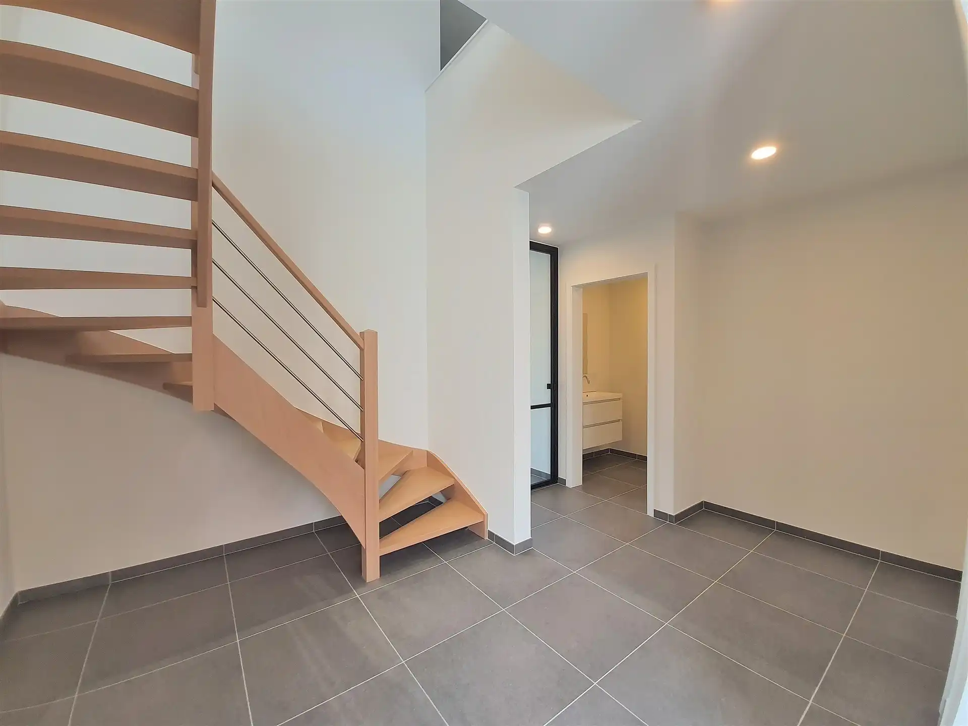 Nieuwbouw woning met 3 slaapkamers en tuin op toplocatie foto 11