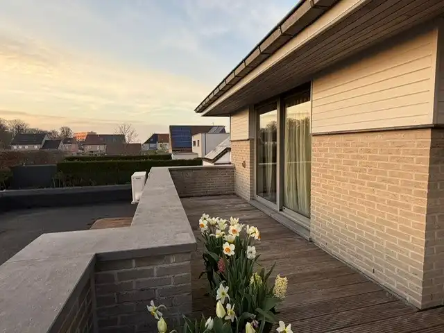 Ruim appartement te huur in Merelbeke (125 m²) met groot terras foto {{pictureIndex}}