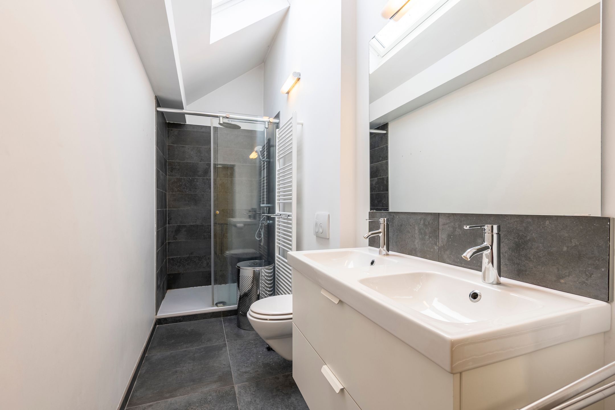 Instapklare gezinswoning met 5 slpks en ZW-tuin foto 19