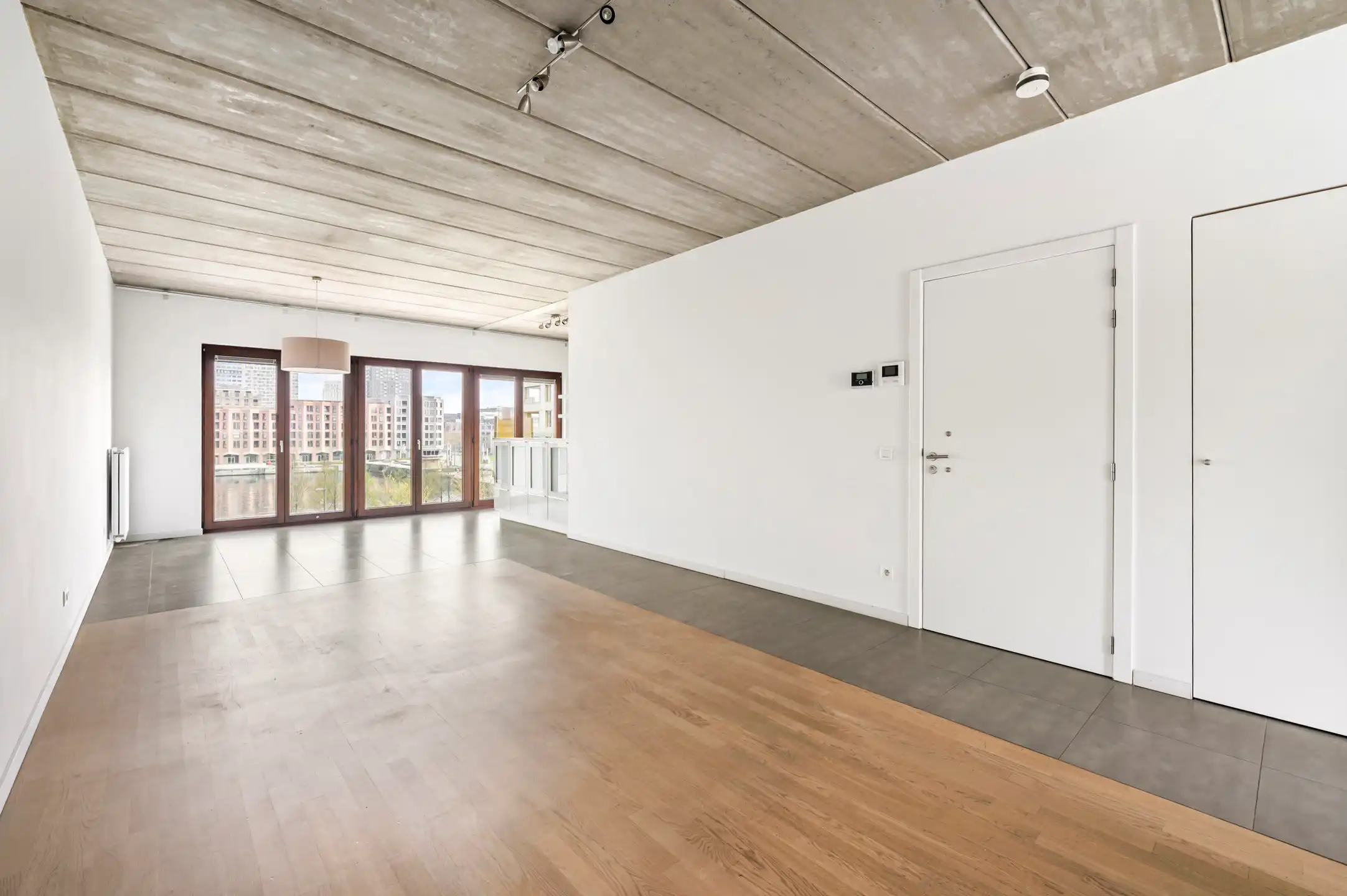 ANTWERPEN EILANDJE - Appartement met zicht op water foto 6