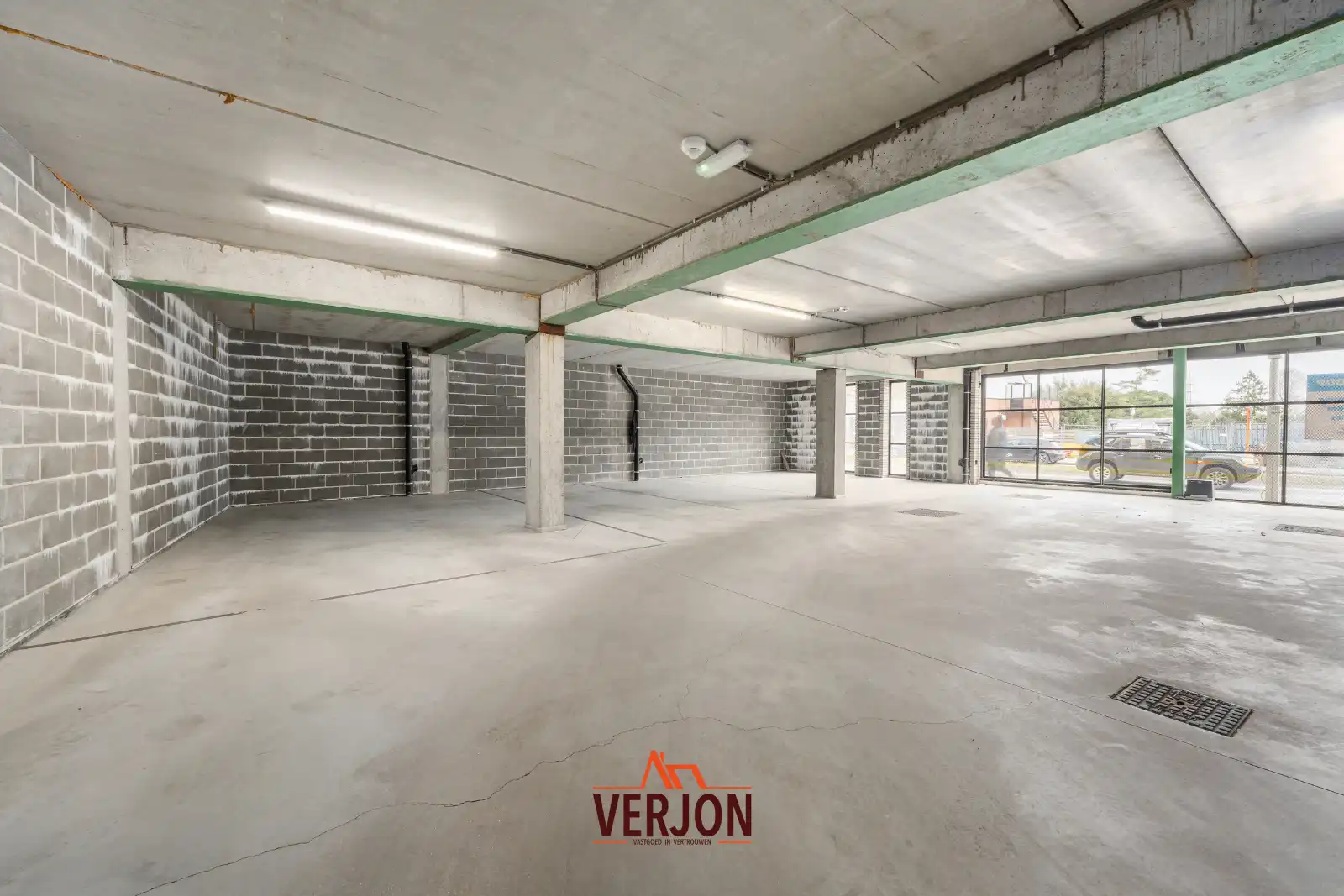 Ruim en lichtrijk penthouse nabij centrum Roeselare foto 12