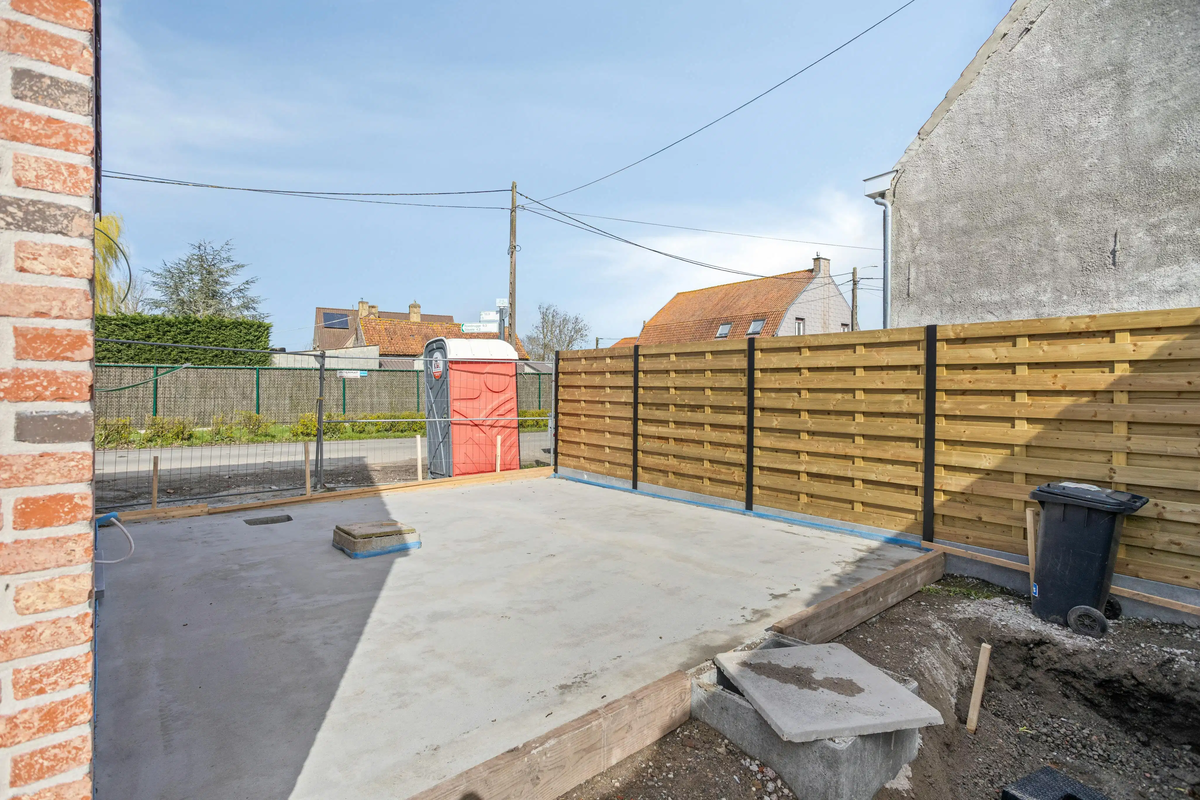 Halfopen nieuwbouwwoning te koop met 3 kamers, oprit en tuin foto 9