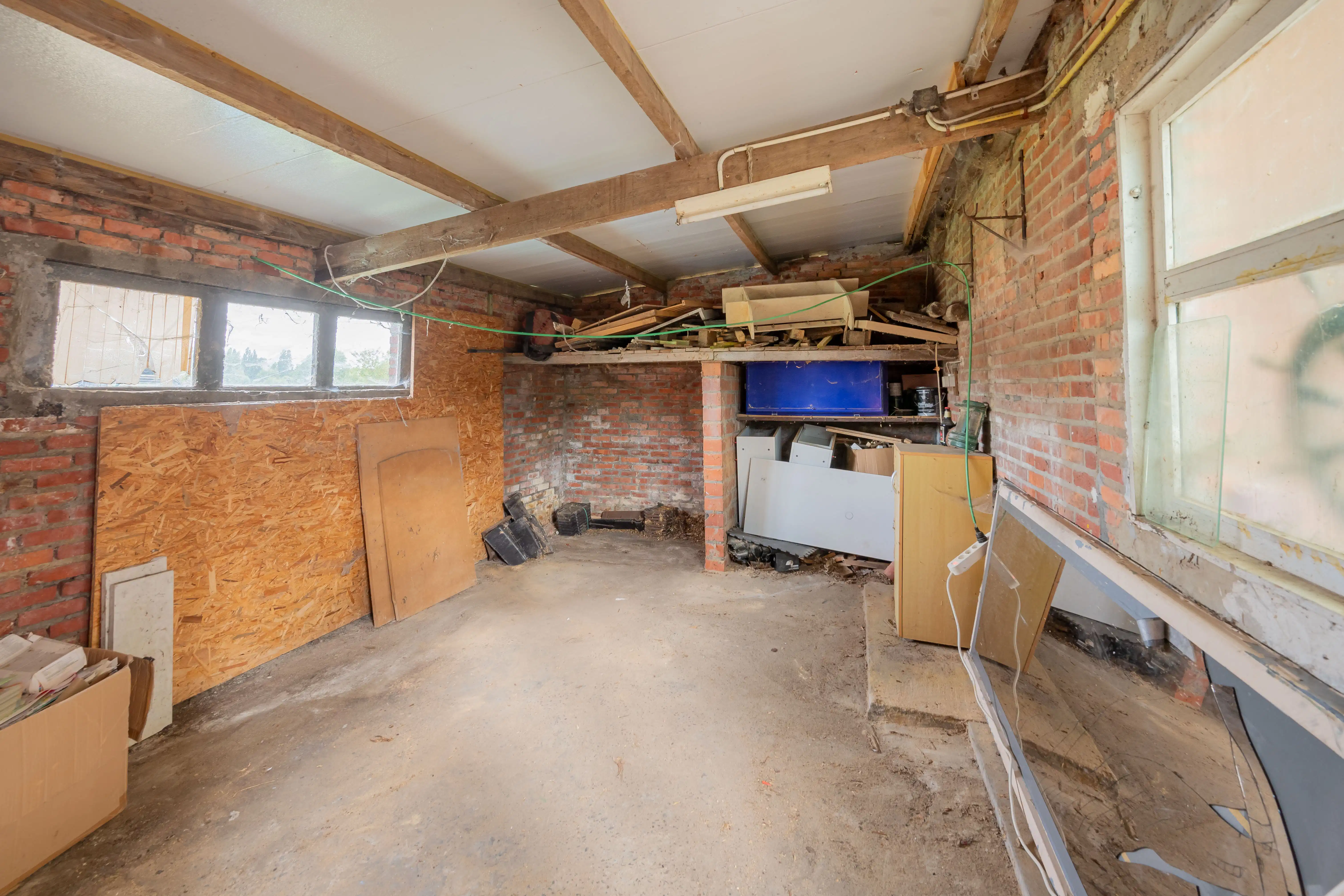 Rustig wonen in een charmante woning met ca. 31 are grond foto 4