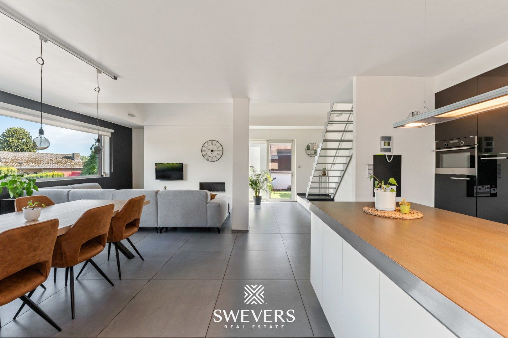 Ruim instapklaar triplex appartement in het rustige Boorsem  foto 13
