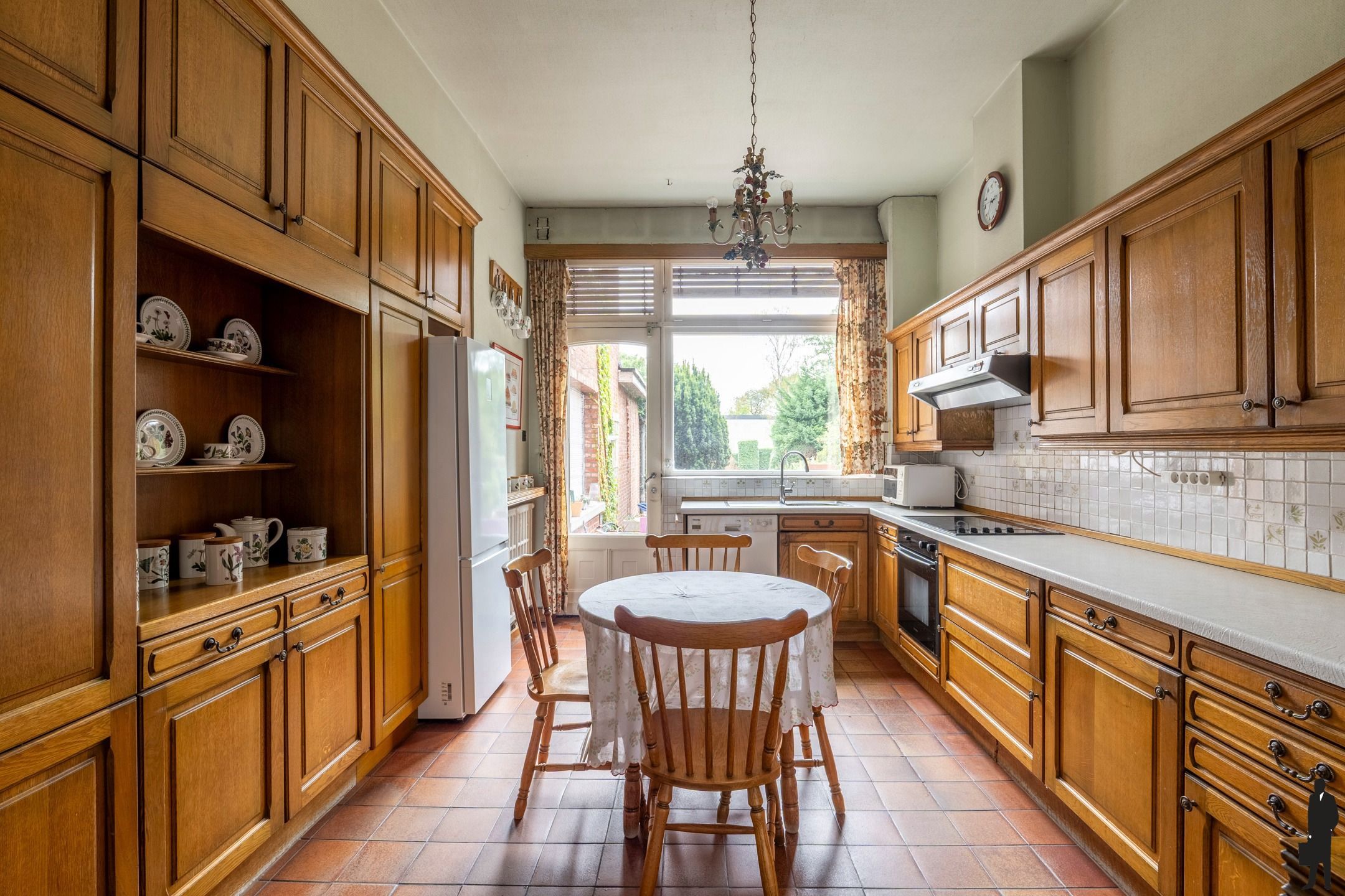 Uniek herenhuis in eclectische stijl in hartje Turnhout foto 12
